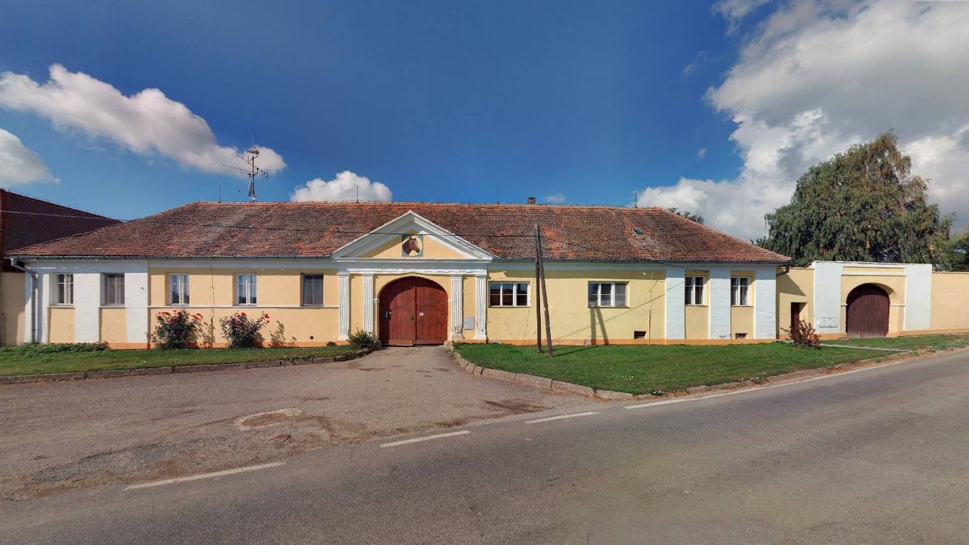 Dostihová a chovná stáj Vinklárek