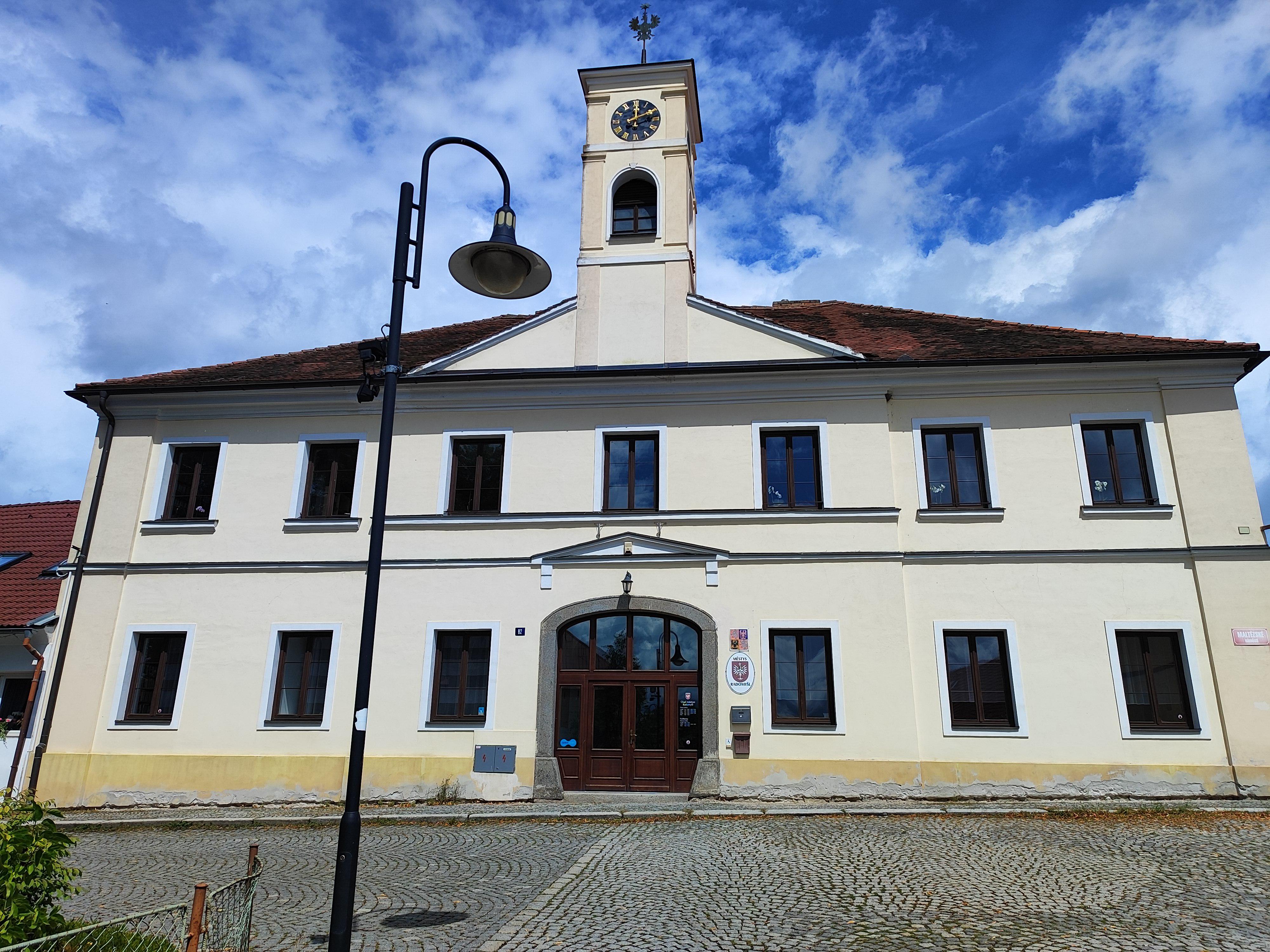Radomyšl - úřad městyse foto 4