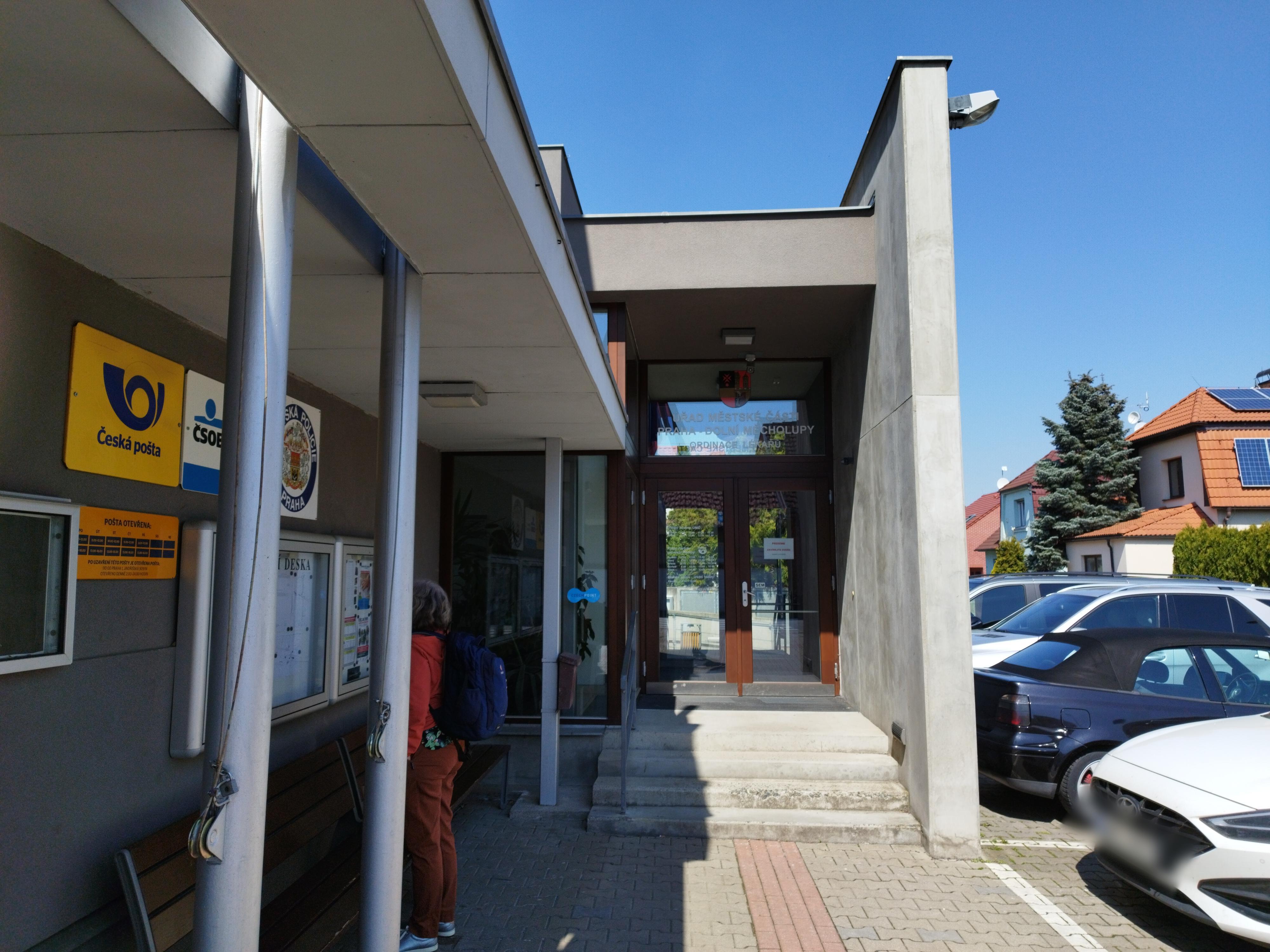 Pošta Dolní Měcholupy