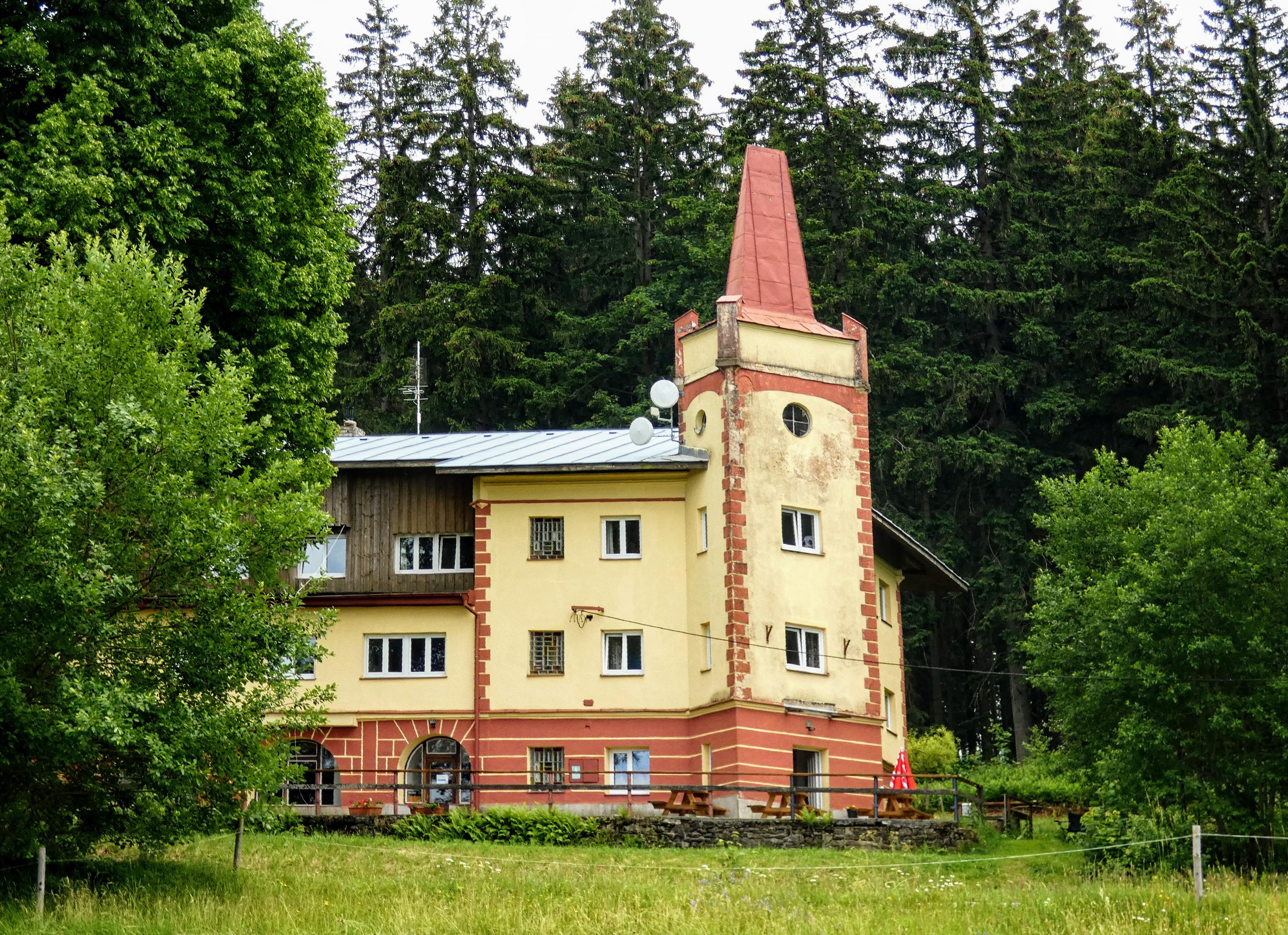 Turistická ubytovna Zámeček foto 4