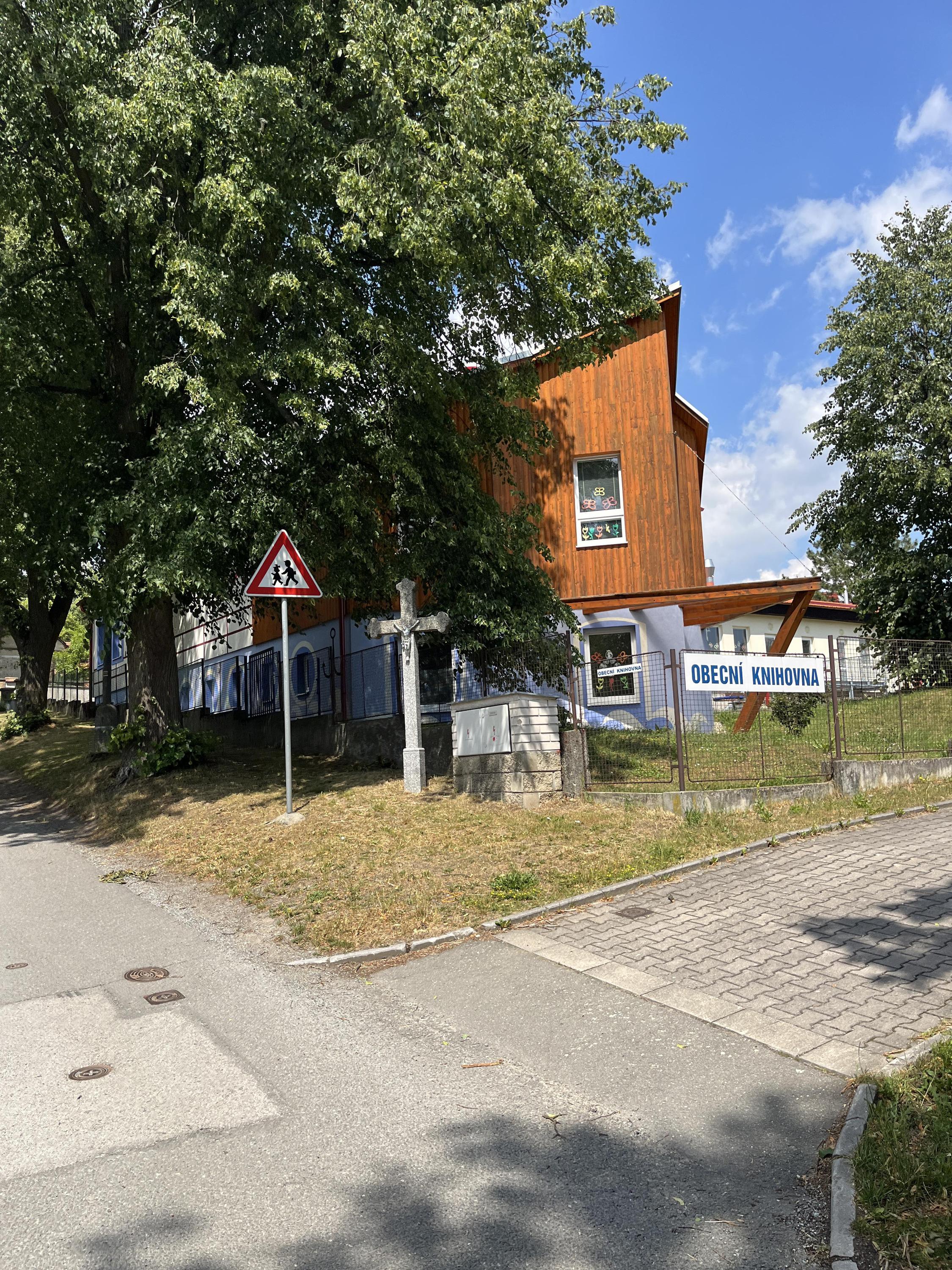 Obecní knihovna Chotoviny foto 2