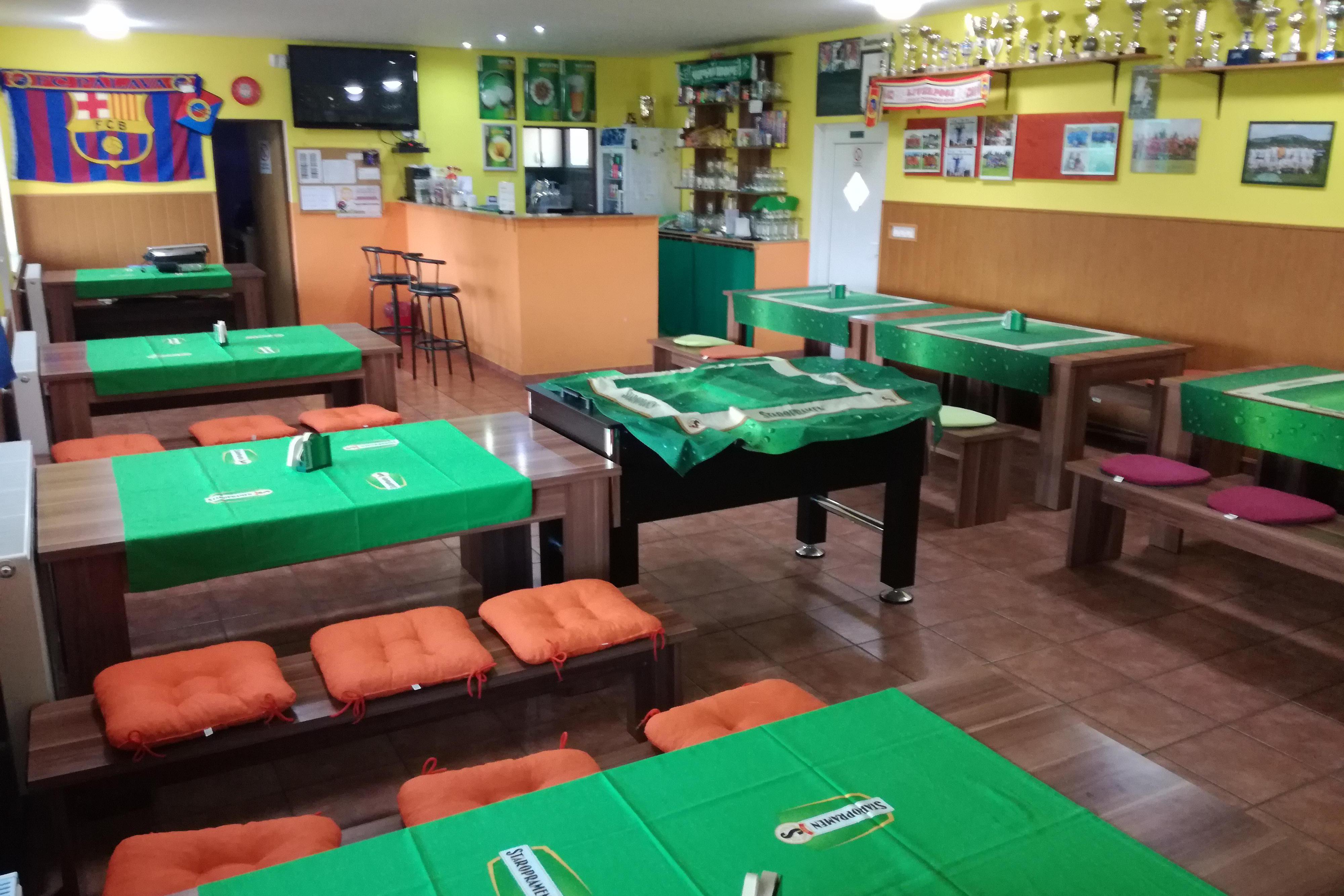 Občerstvení u hřiště ,,Klubovna FC Pálava"