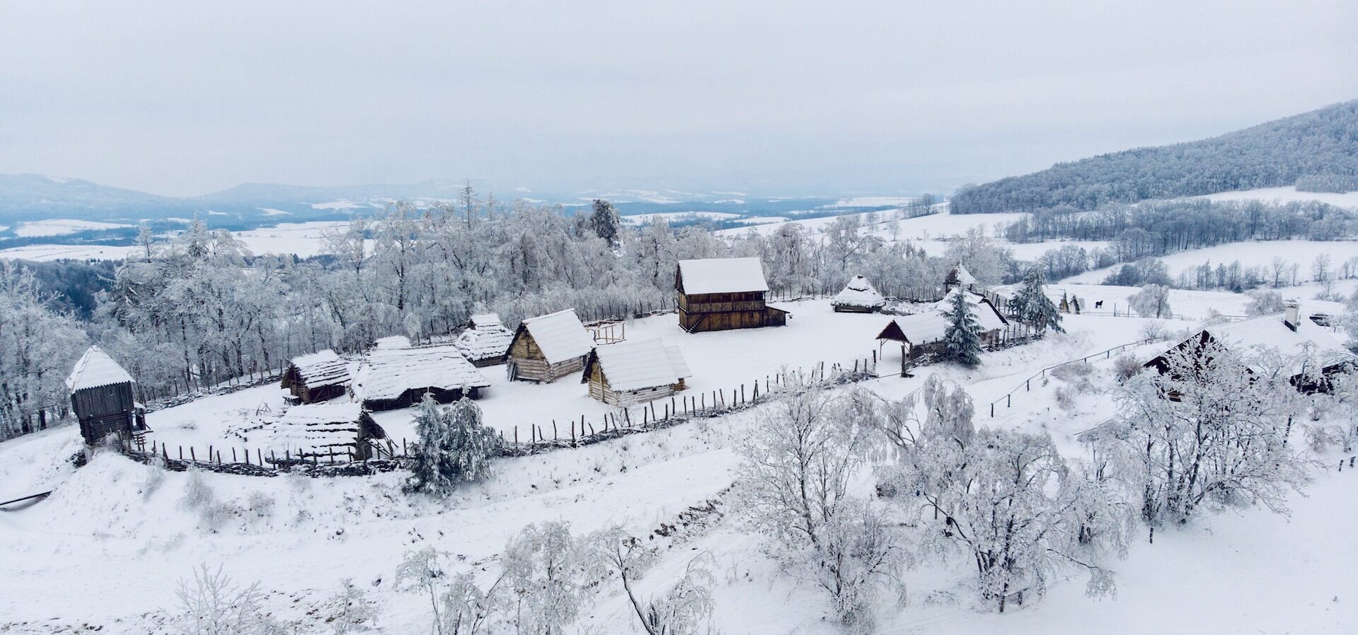 Archeoskanzen Curia Vitkov - Vítkův dvůr foto 2