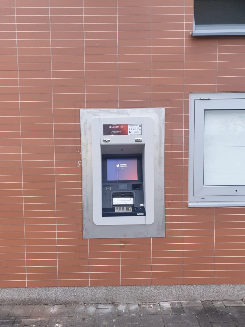 Bankomat MONETA Money Bank foto 2