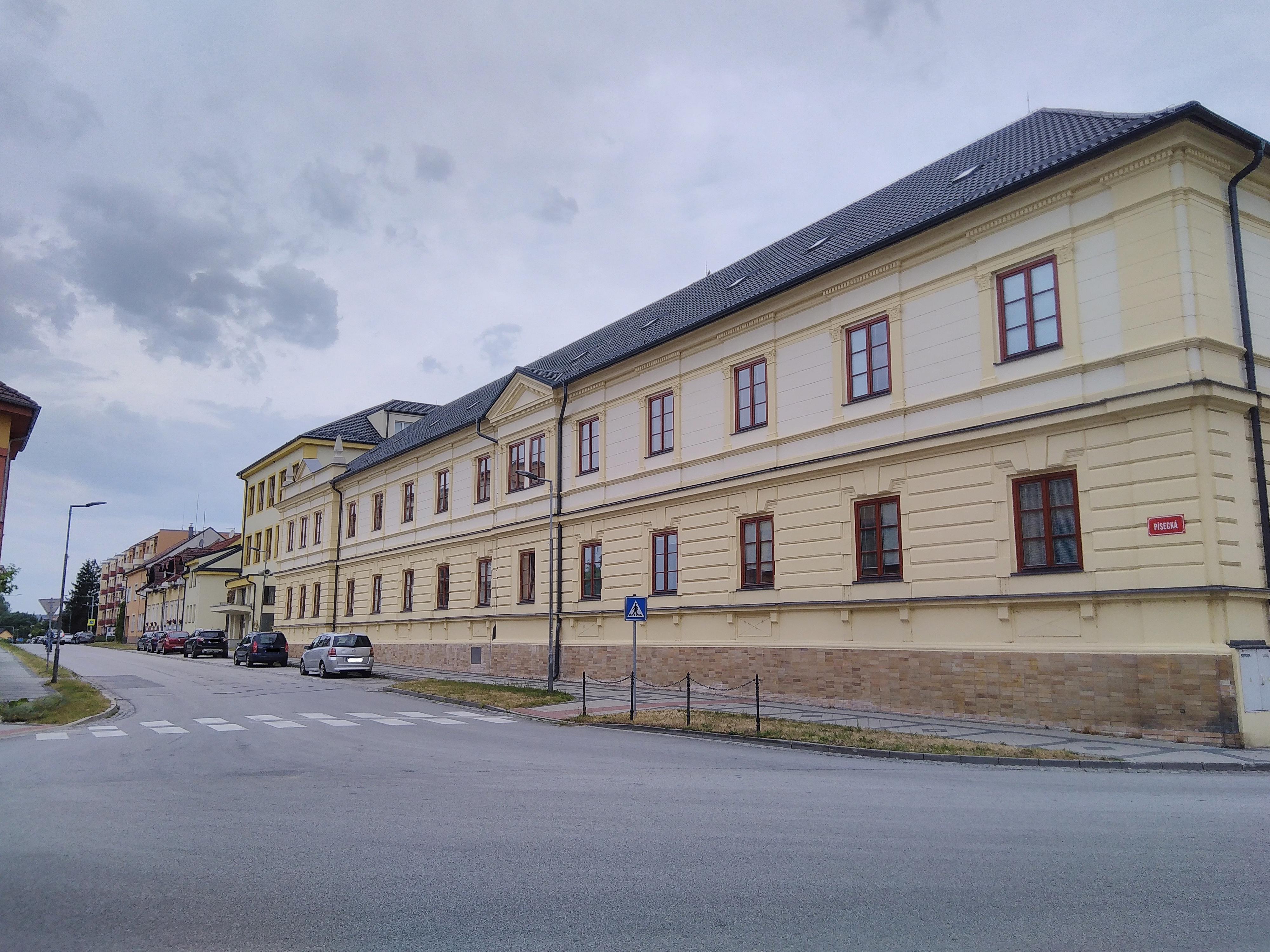 Střední uměleckoprůmyslová škola, Bechyně foto 5