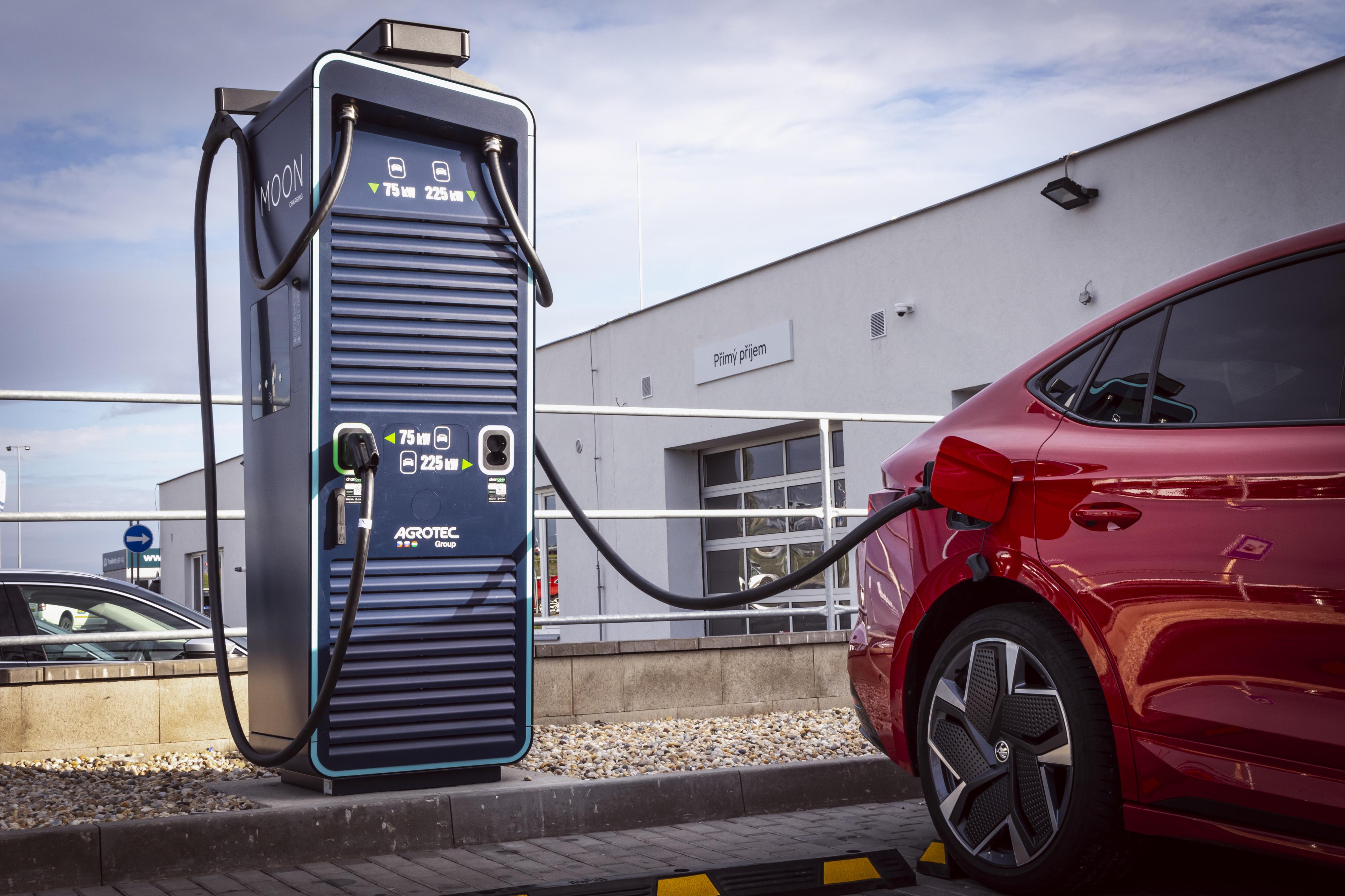 Nabíjecí stanice - Čerpací stanice Agrotec, a.s.