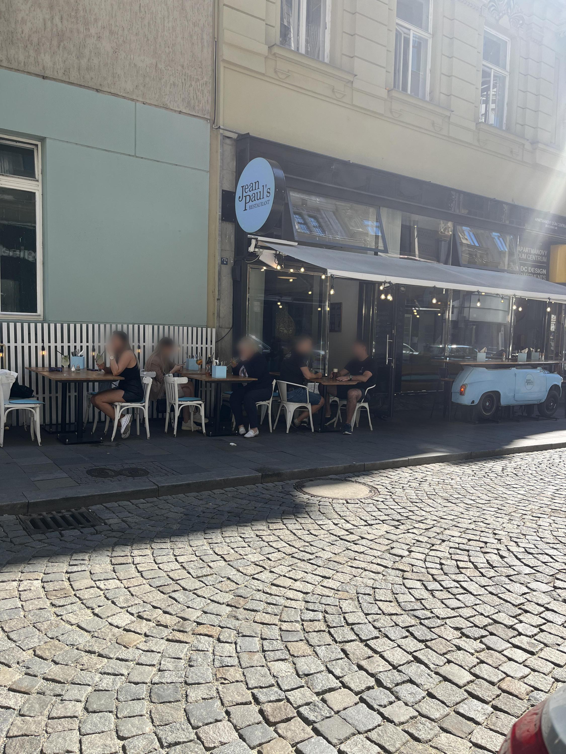 Café Bistro Jean Paul's Restaurant foto 4