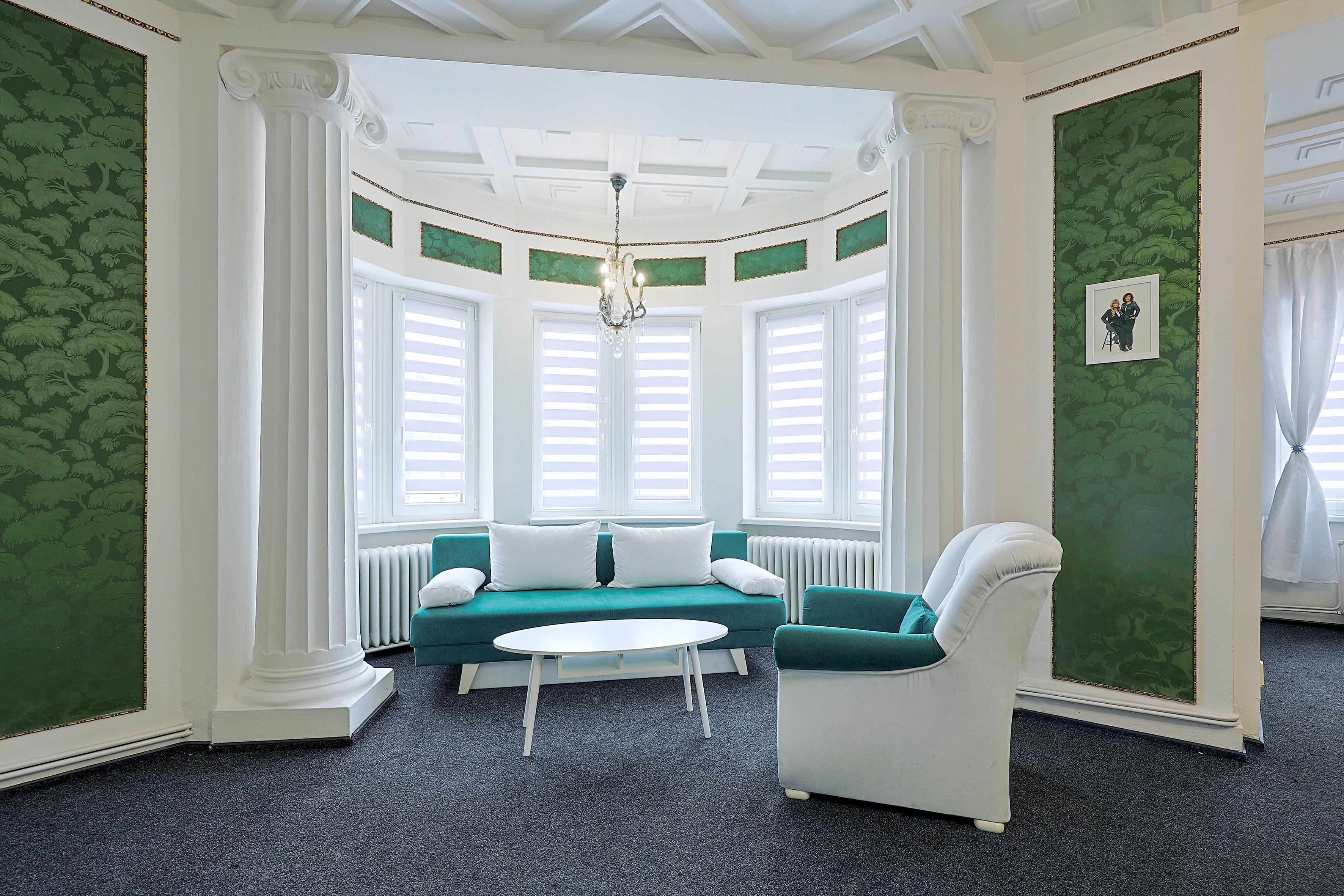 RE/MAX Elegance foto 3