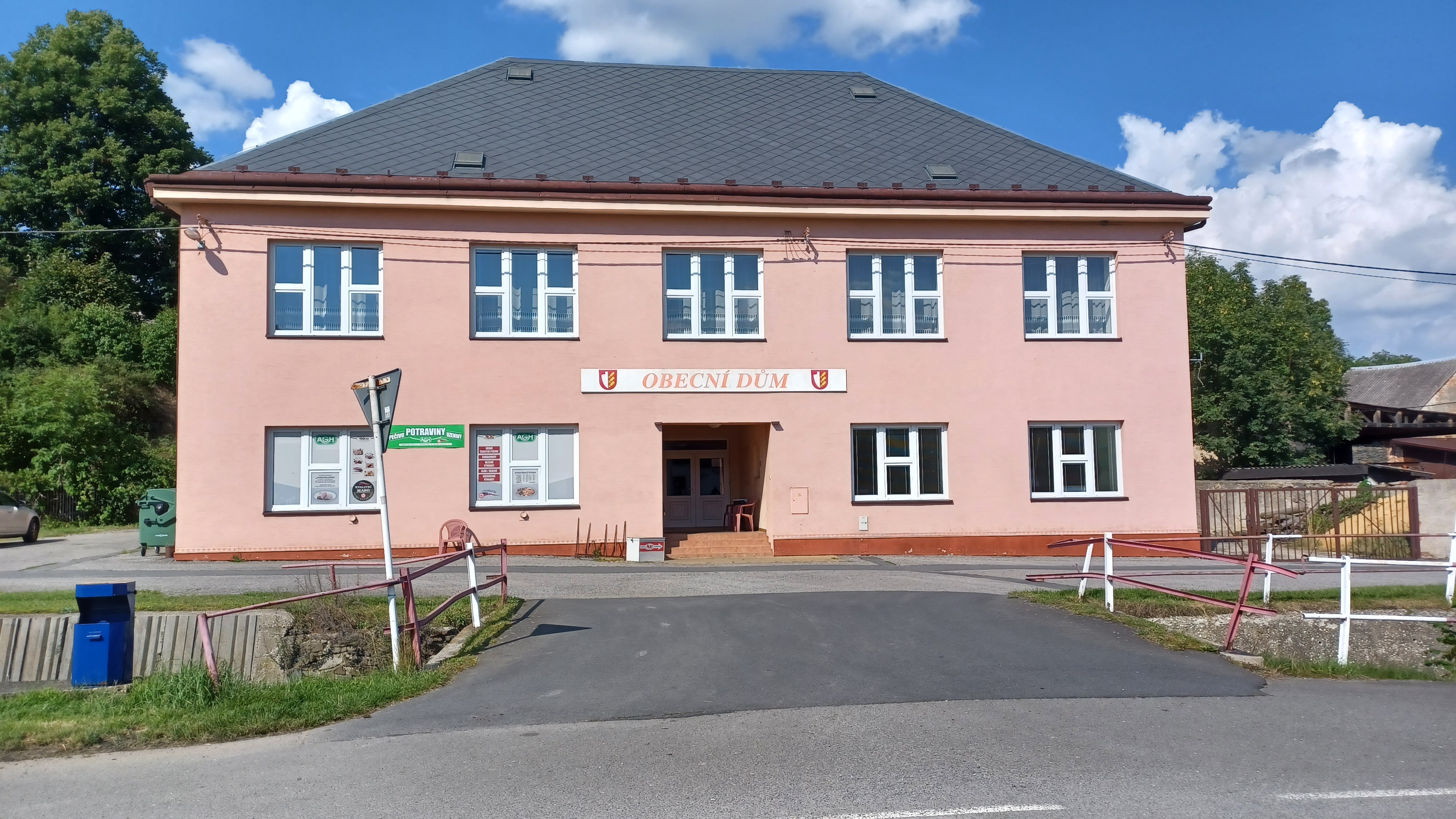 Jakartovice - obecní úřad foto 2