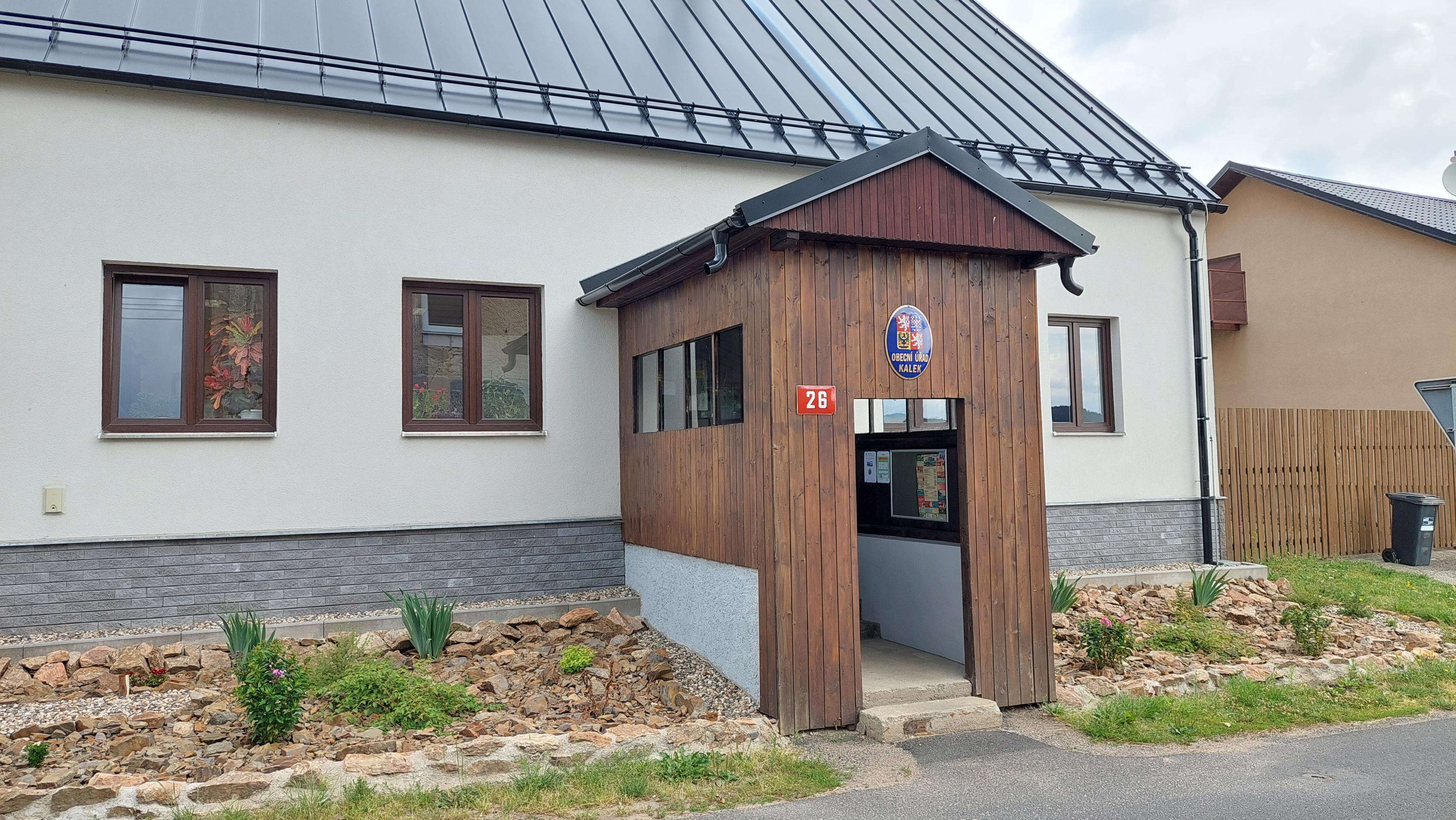 Kalek - obecní úřad foto 2