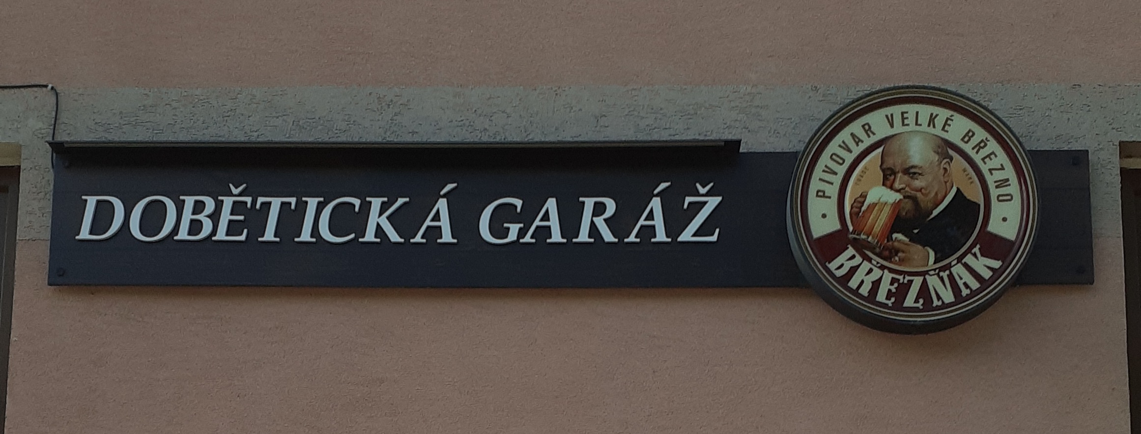 Dobětická garáž foto 3