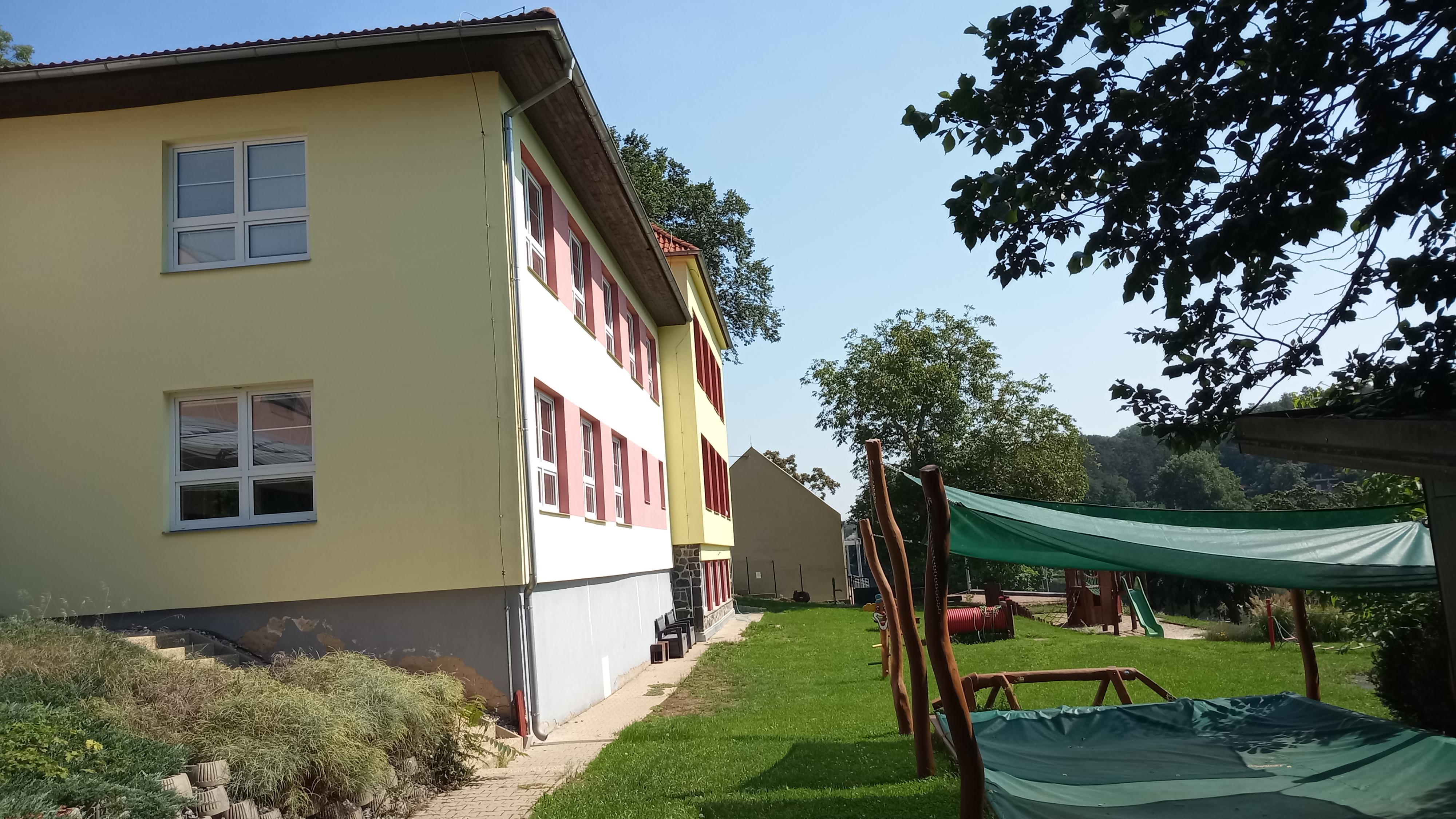 Základní škola a mateřská škola Husinec-Řež, příspěvková organizace foto 4