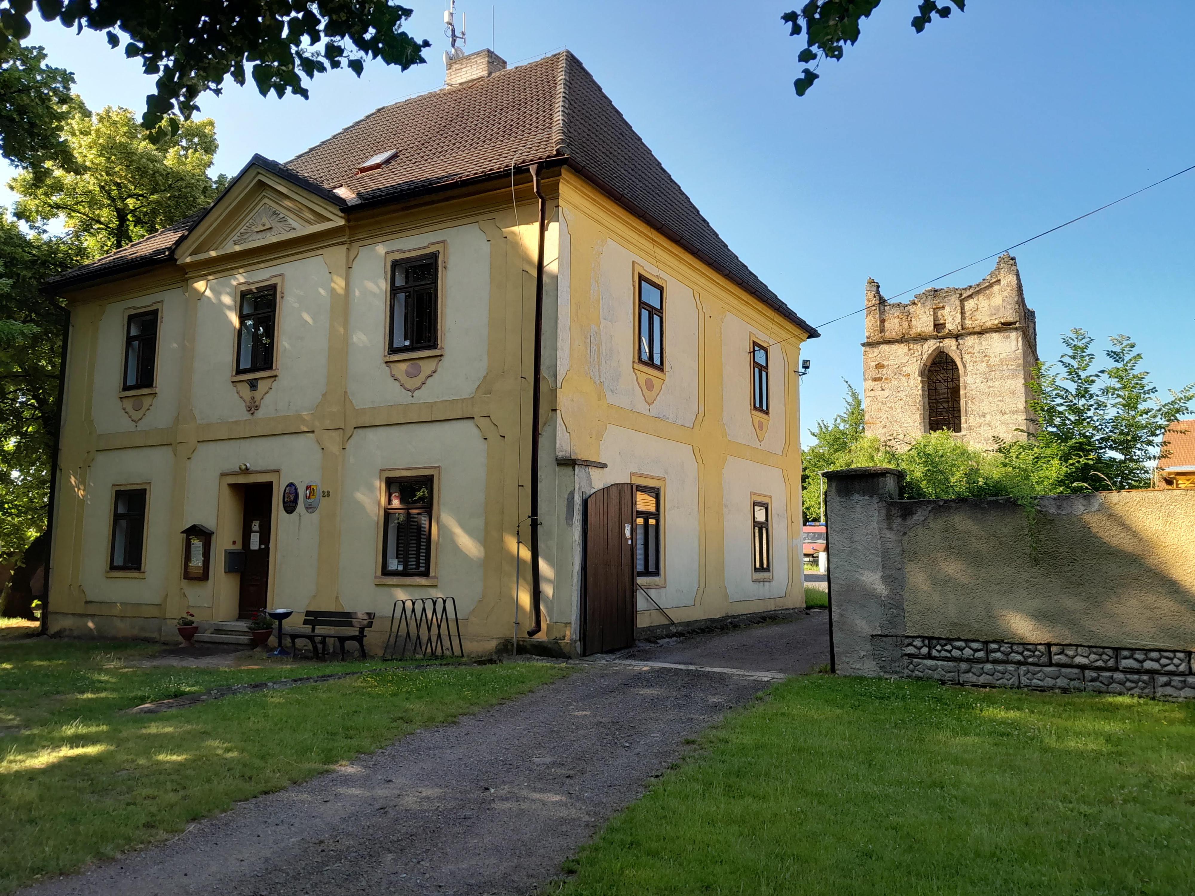 Vyšehořovice - obecní úřad foto 1