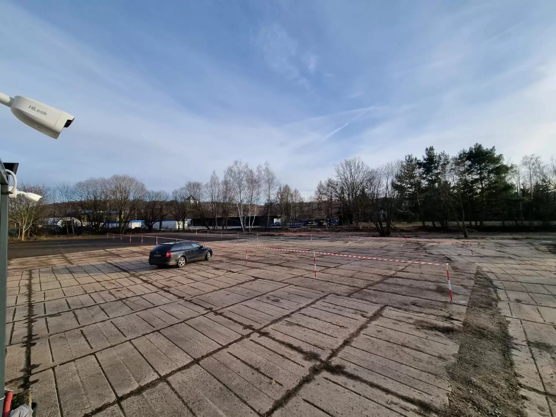 PRG Parking - Parkoviště u letiště Praha