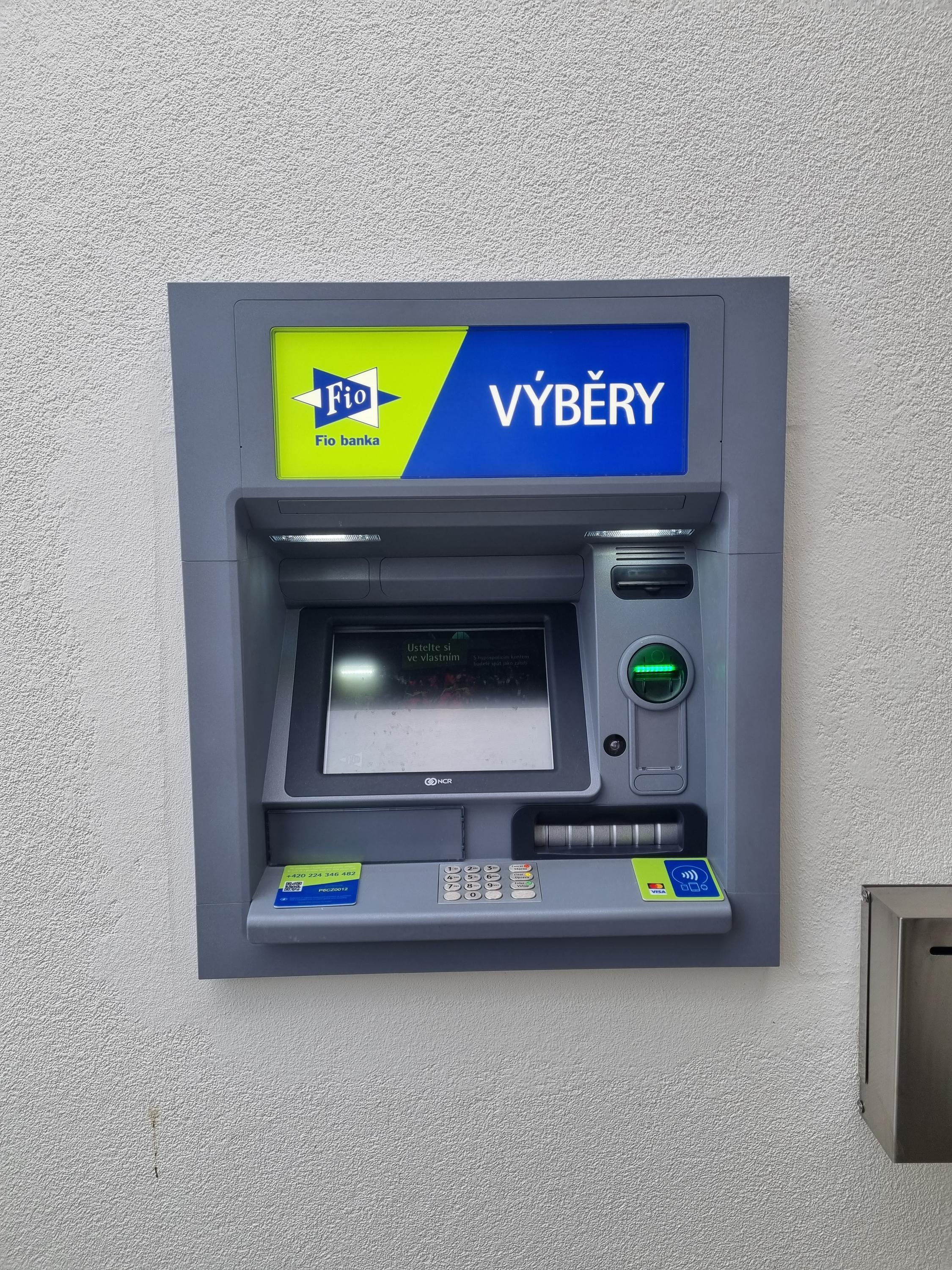 Bankomat Fio banky foto 2