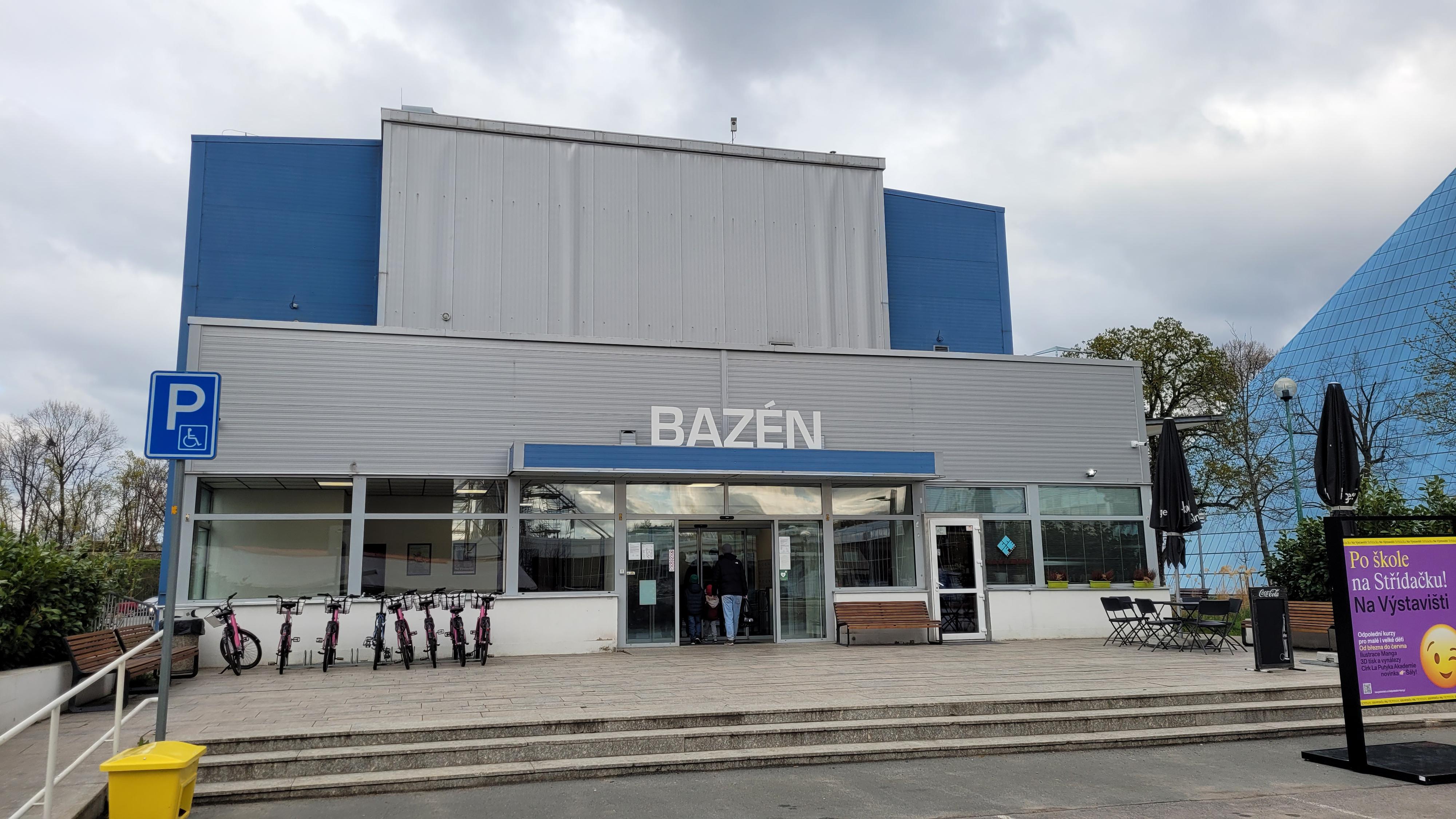 Výstaviště Praha, a.s. - Plavecký bazén foto 2