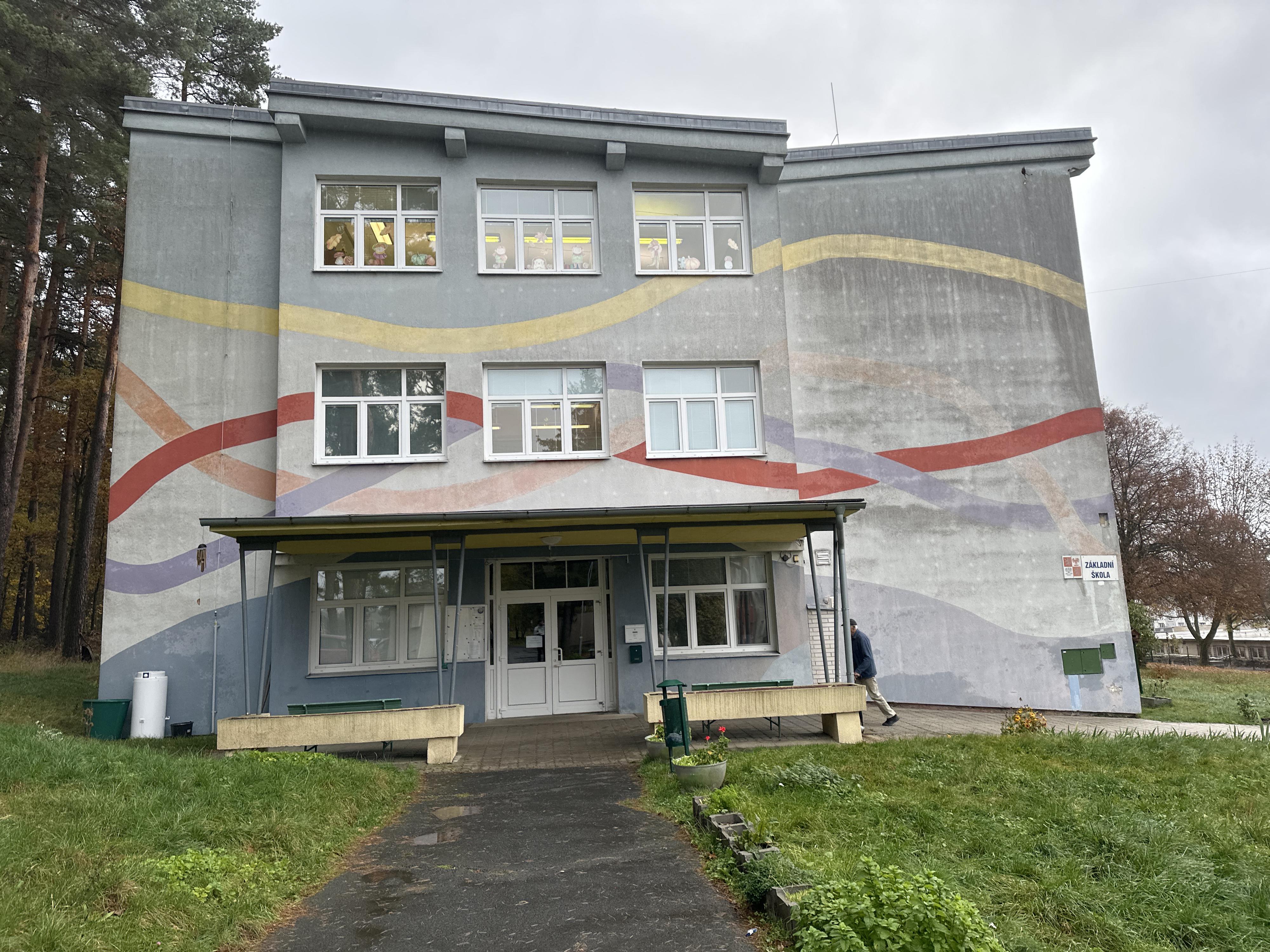 ZŠ Habartov, Karla Čapka foto 2