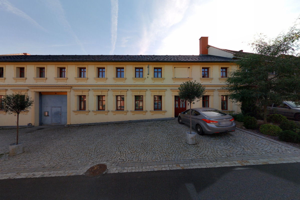 DVEŘE ČUDA