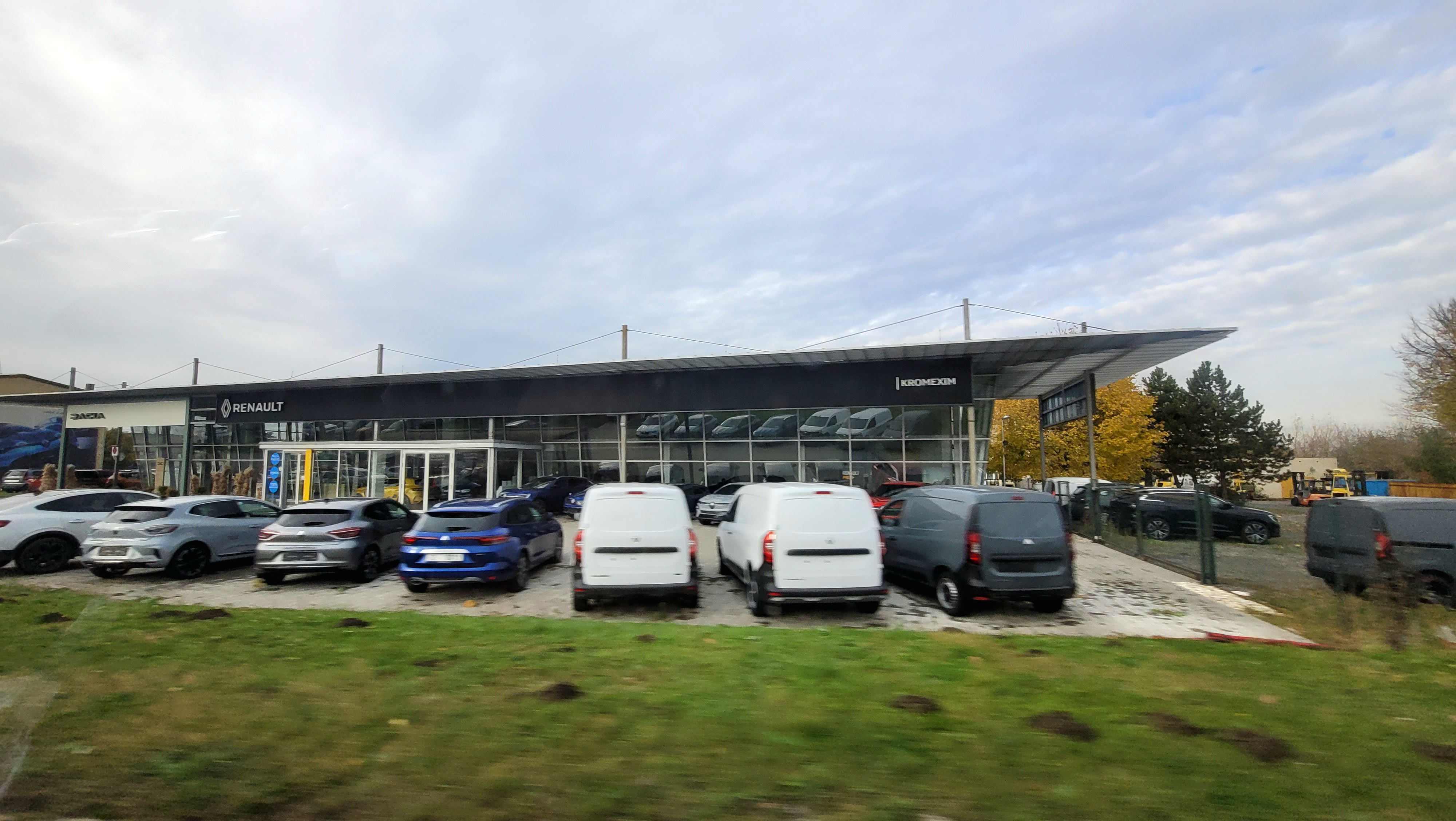 Autosalon Kromexim foto 4