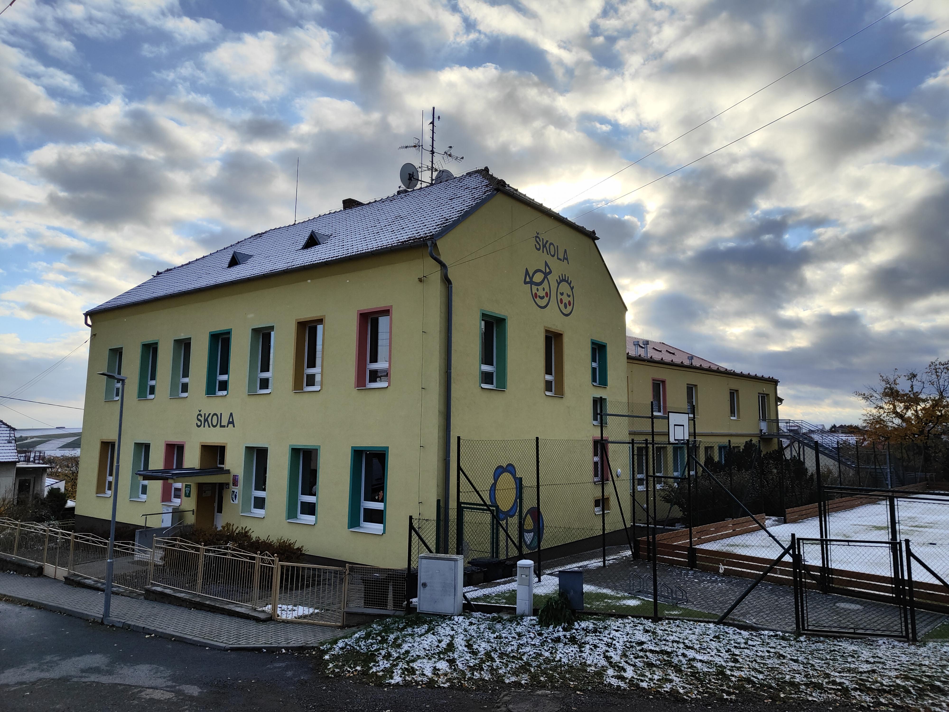 ZŠ a MŠ Viničné Šumice, okres Brno-venkov foto 2