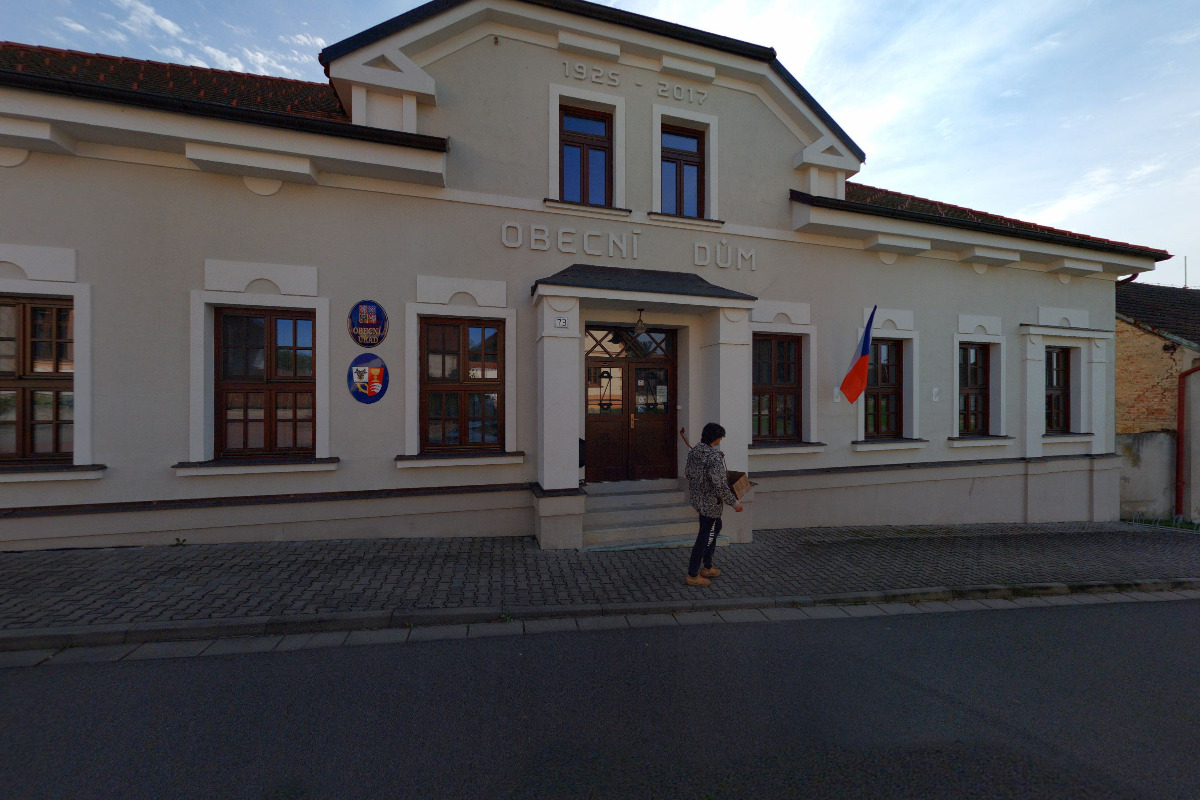 Dvakačovice - obecní úřad foto 5