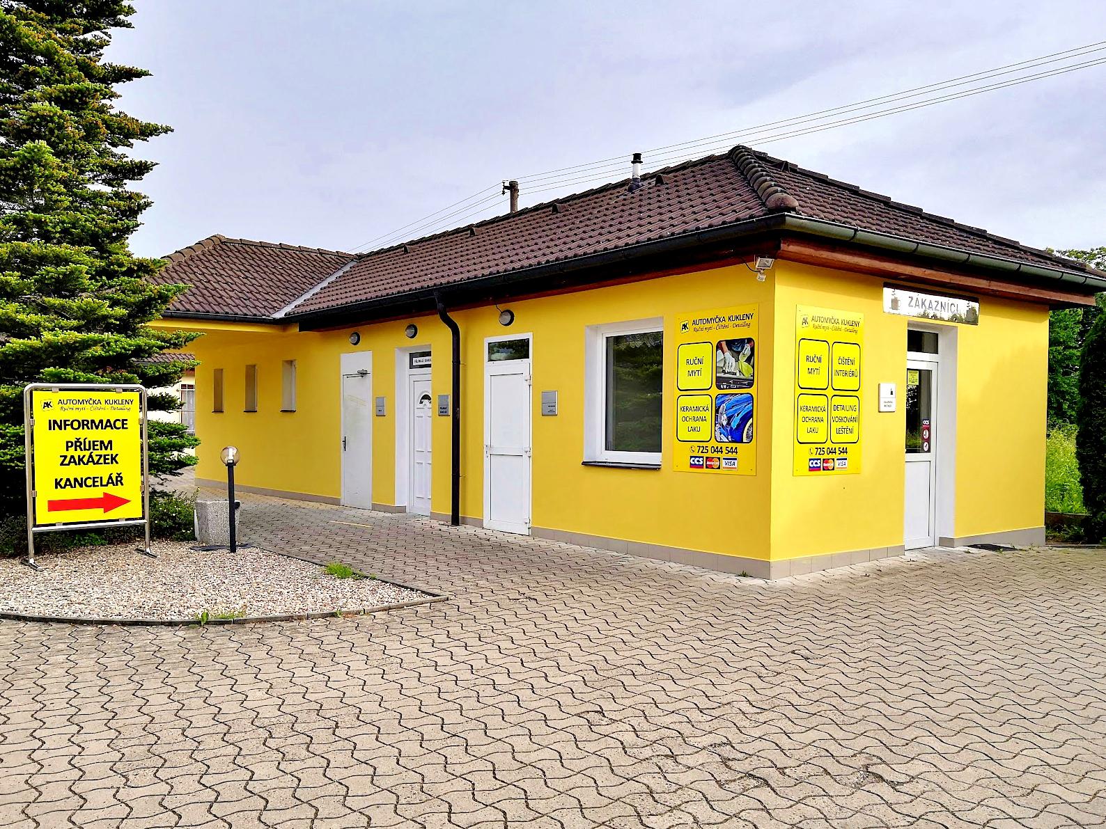 Ruční mytí a čištění auta - Automyčka Kukleny foto 4