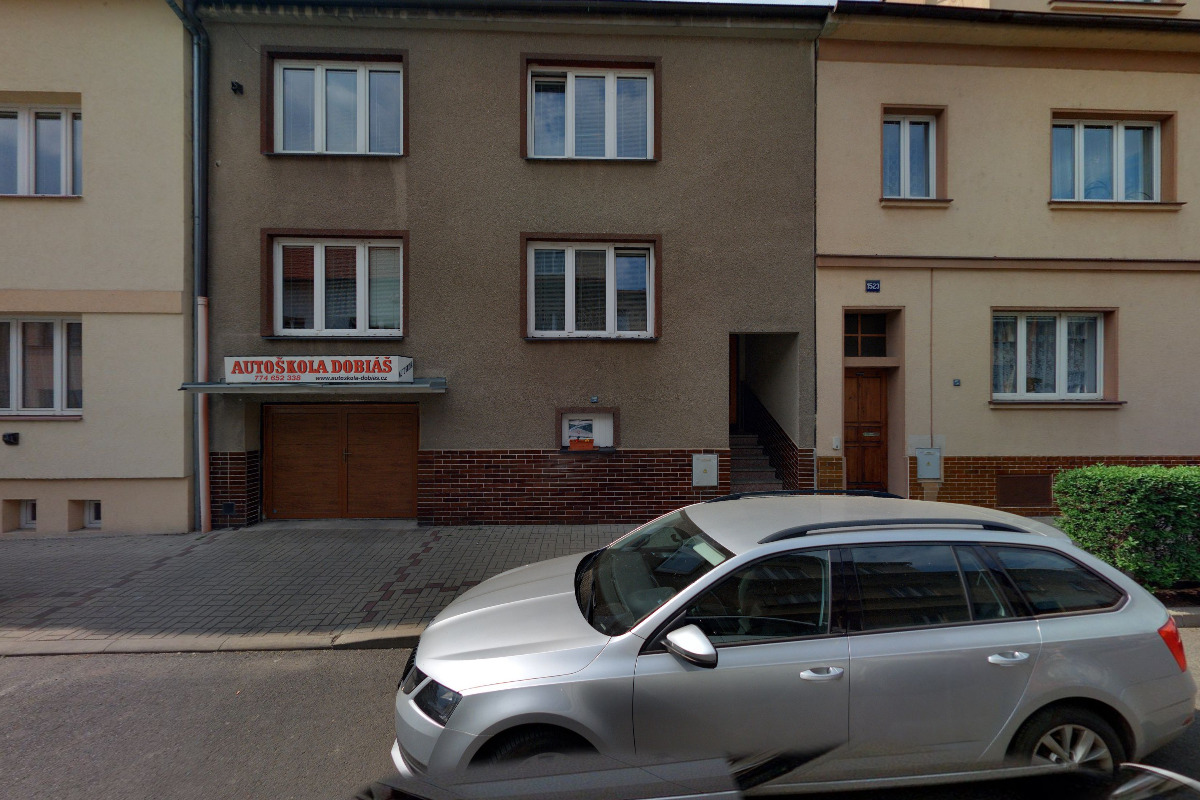 Autoškola Dobiáš s.r.o. - Kontejnerová doprava