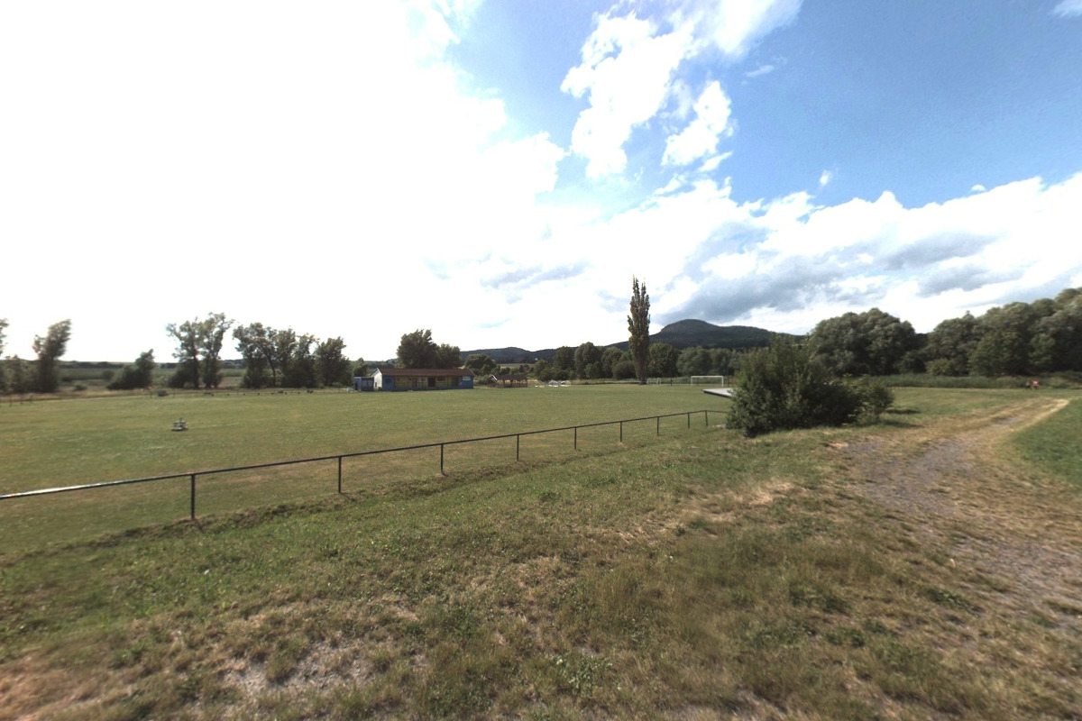 Fotbalové hřiště SK Liběšice foto 3