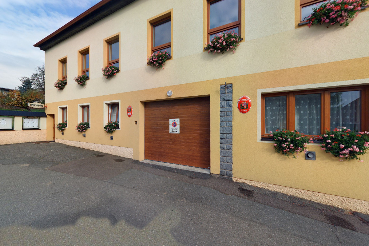 Restaurace Studnice 163