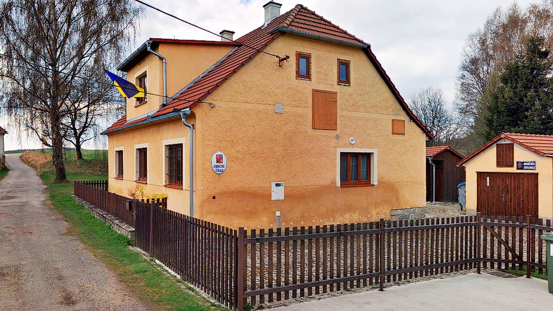 Volevčice - obecní úřad foto 3