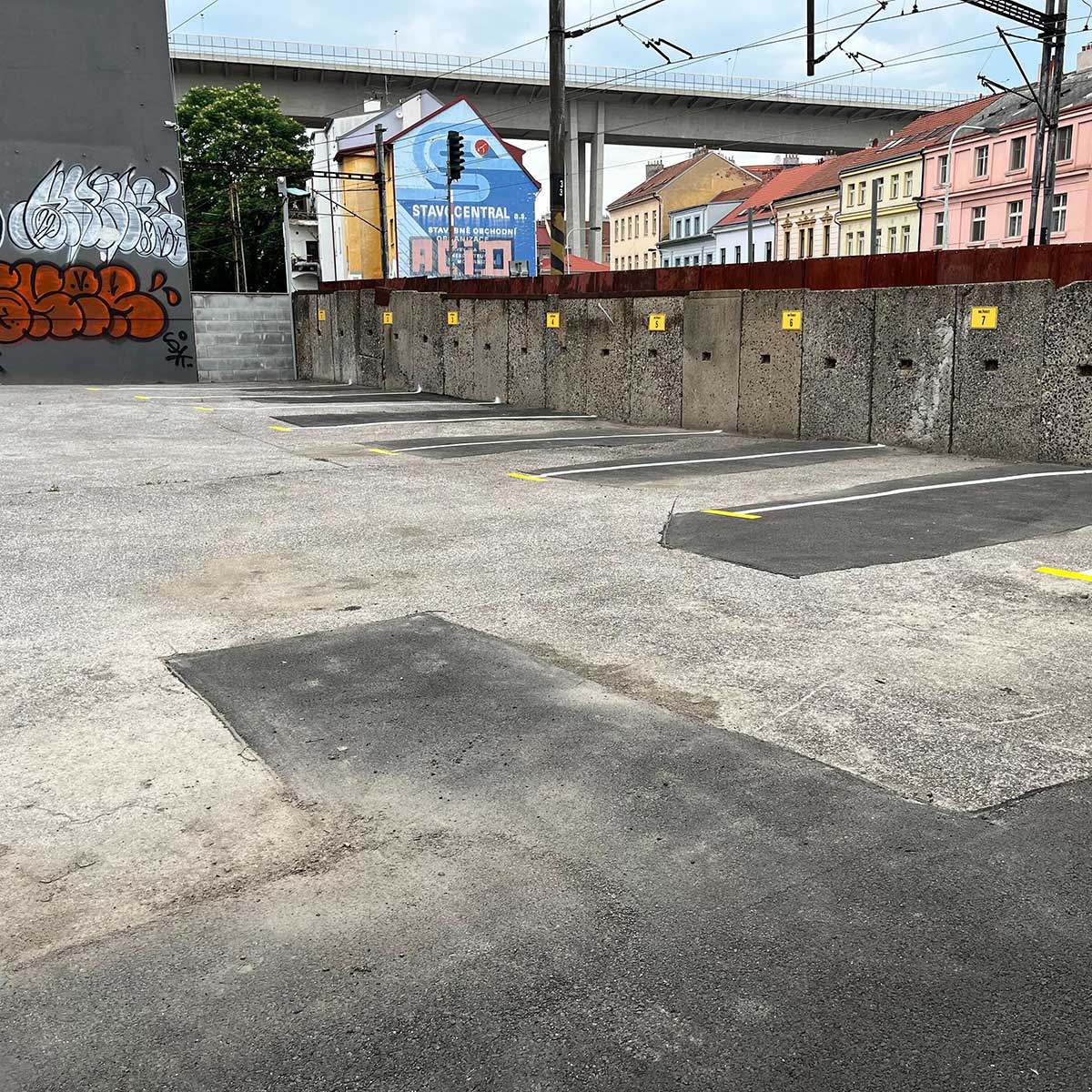 MR. PARKIT - Parking Křesomyslova 570/15 foto 2