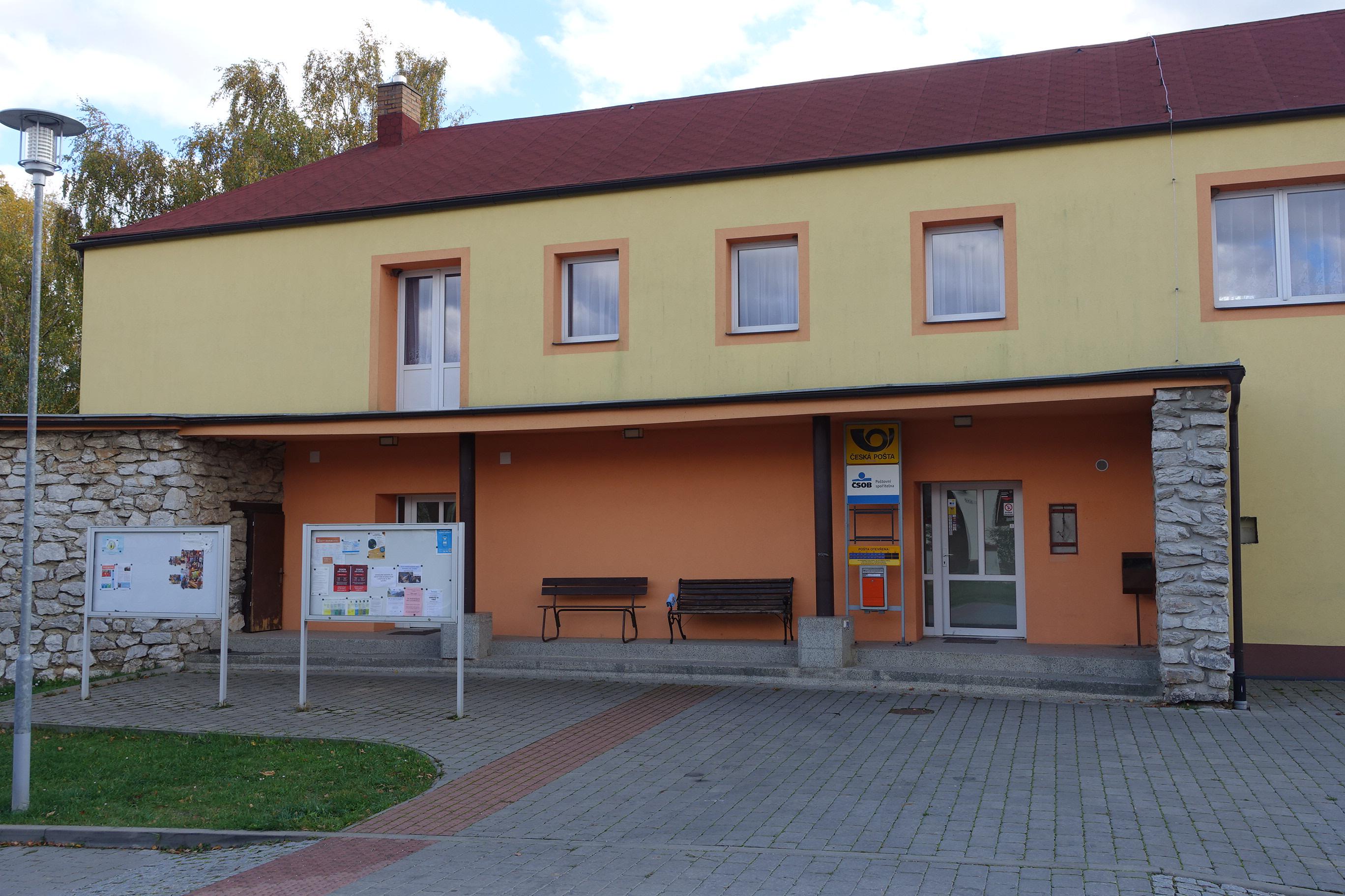 Pošta Ostrov u Macochy