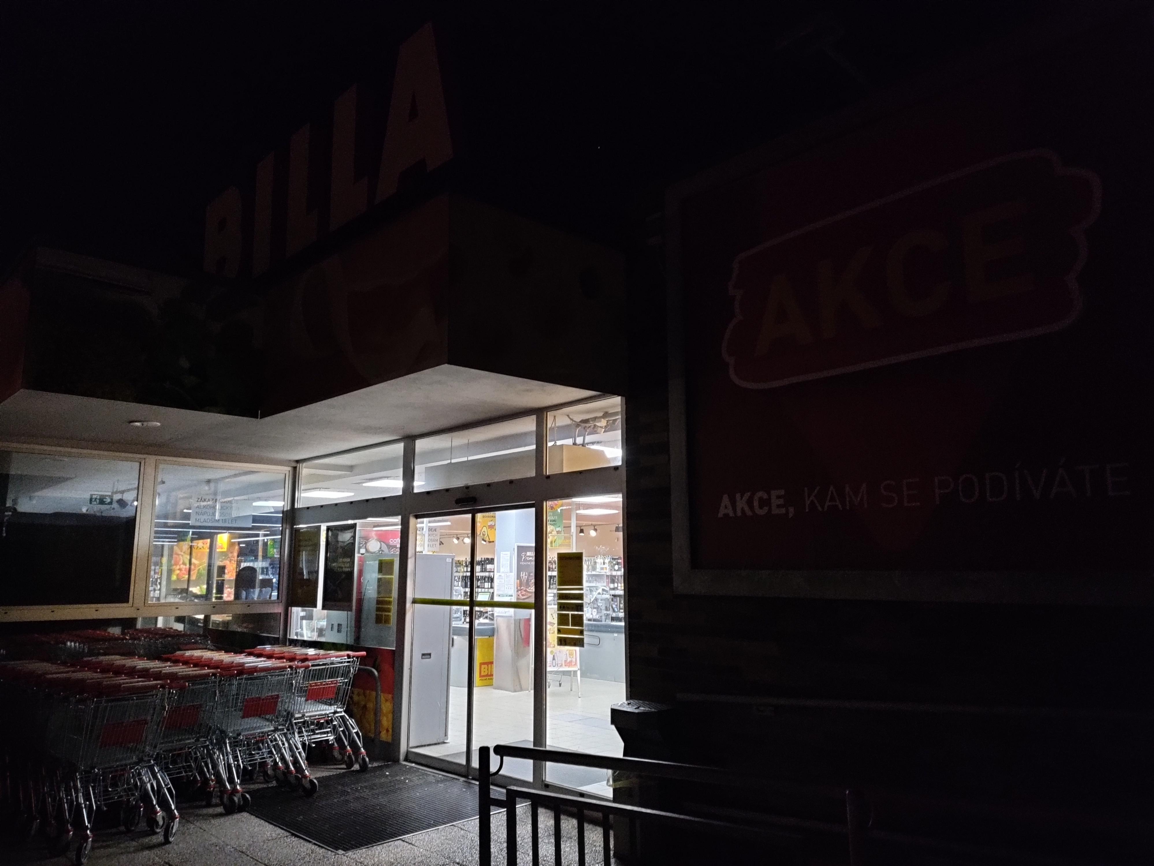 BILLA foto 5