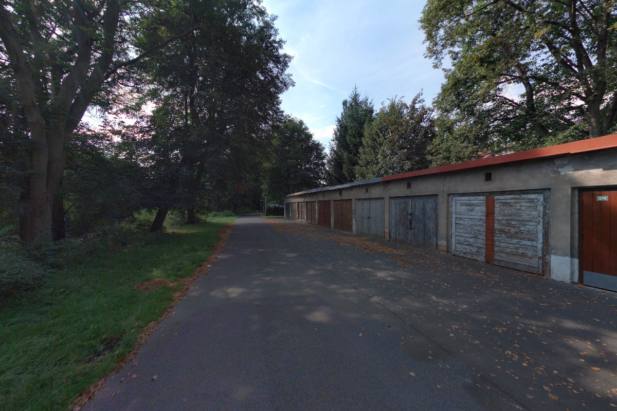 Půjčovna lodí Leština