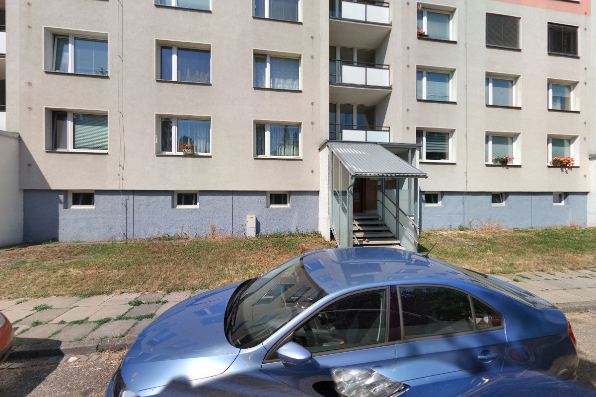 Smíšené zboží  Kmochova 695/27