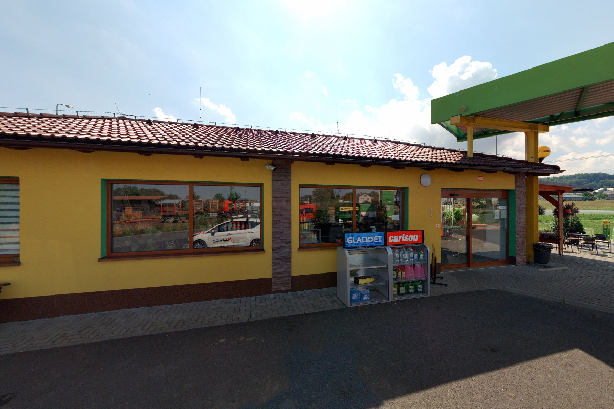 Nabíjeci stanice benzinka Javorník foto 2