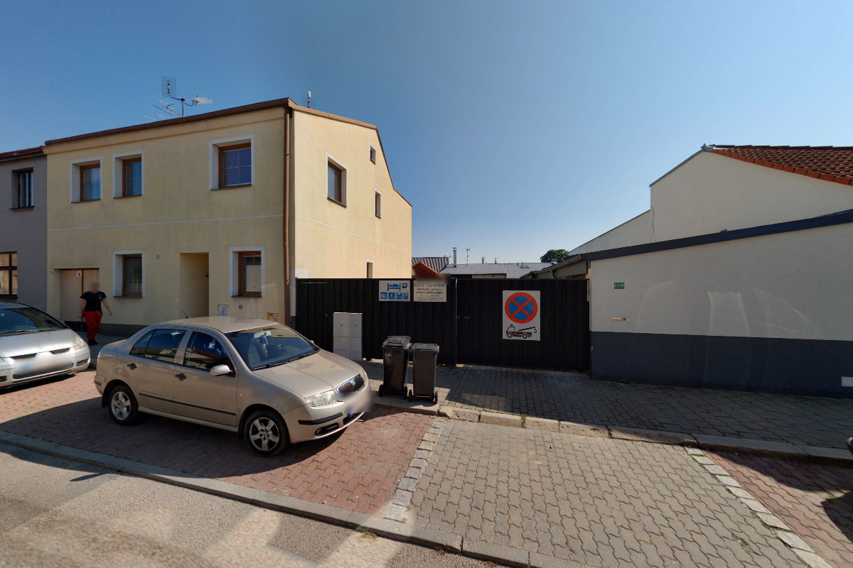 Apartmány 9. května 1354 foto 1