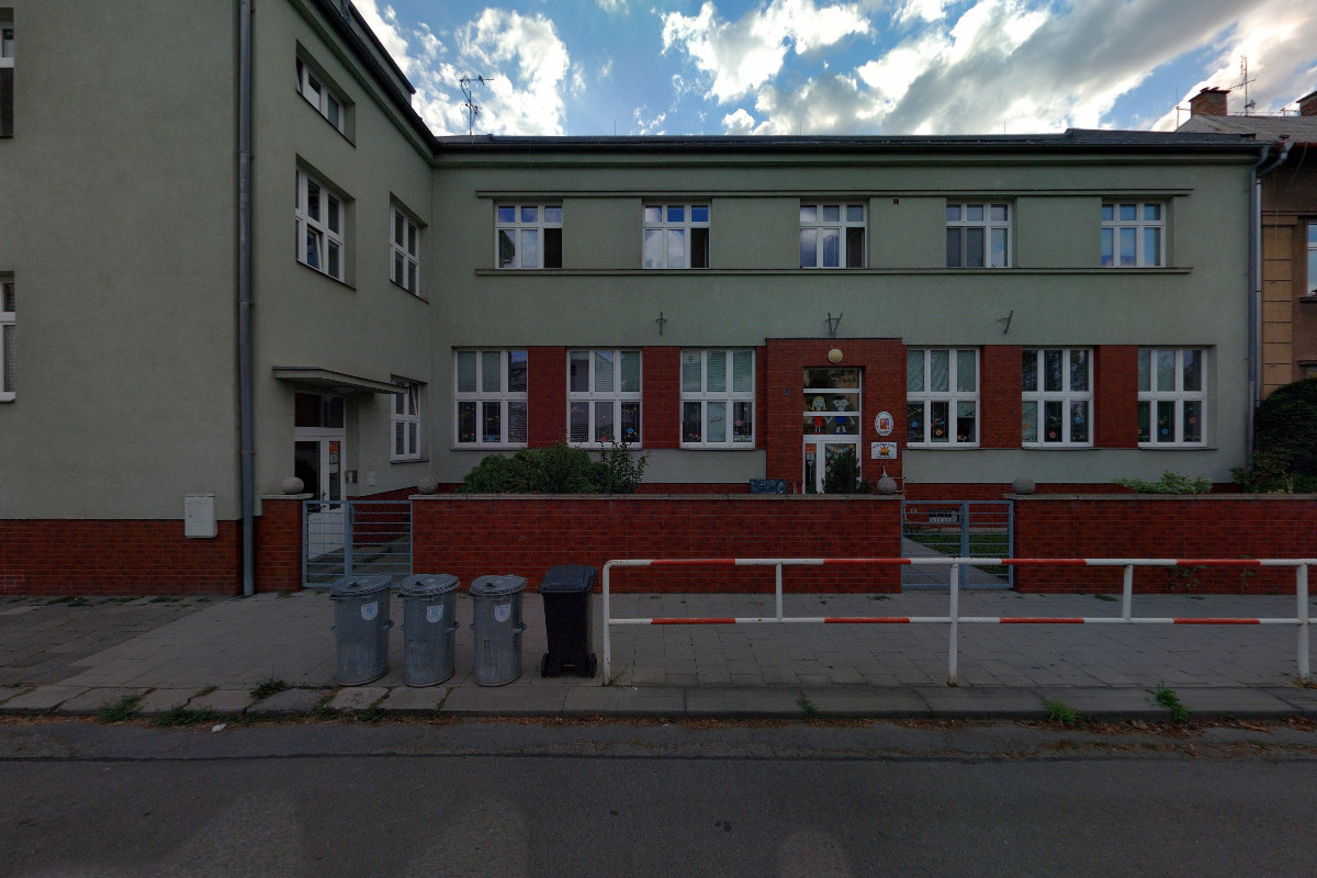 Junák - český skaut, středisko Vládi Tylšara Olomouc, z. s., Slunečnice