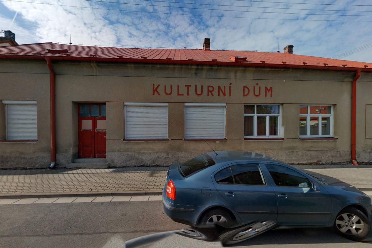 Tělovýchovná jednota LOKOMOTIVA PARDUBICE Kulečníkový oddíl foto 2