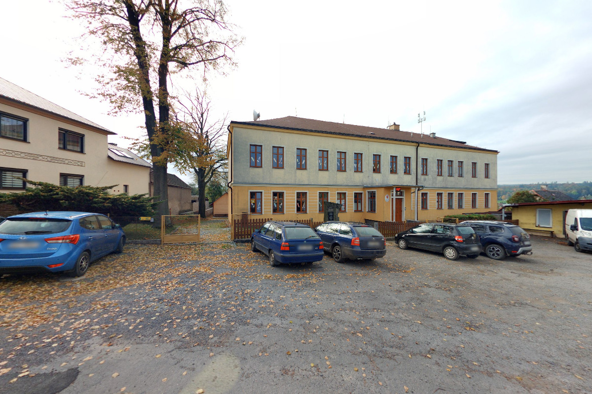 Základní škola Včelákov, okres Chrudim foto 4