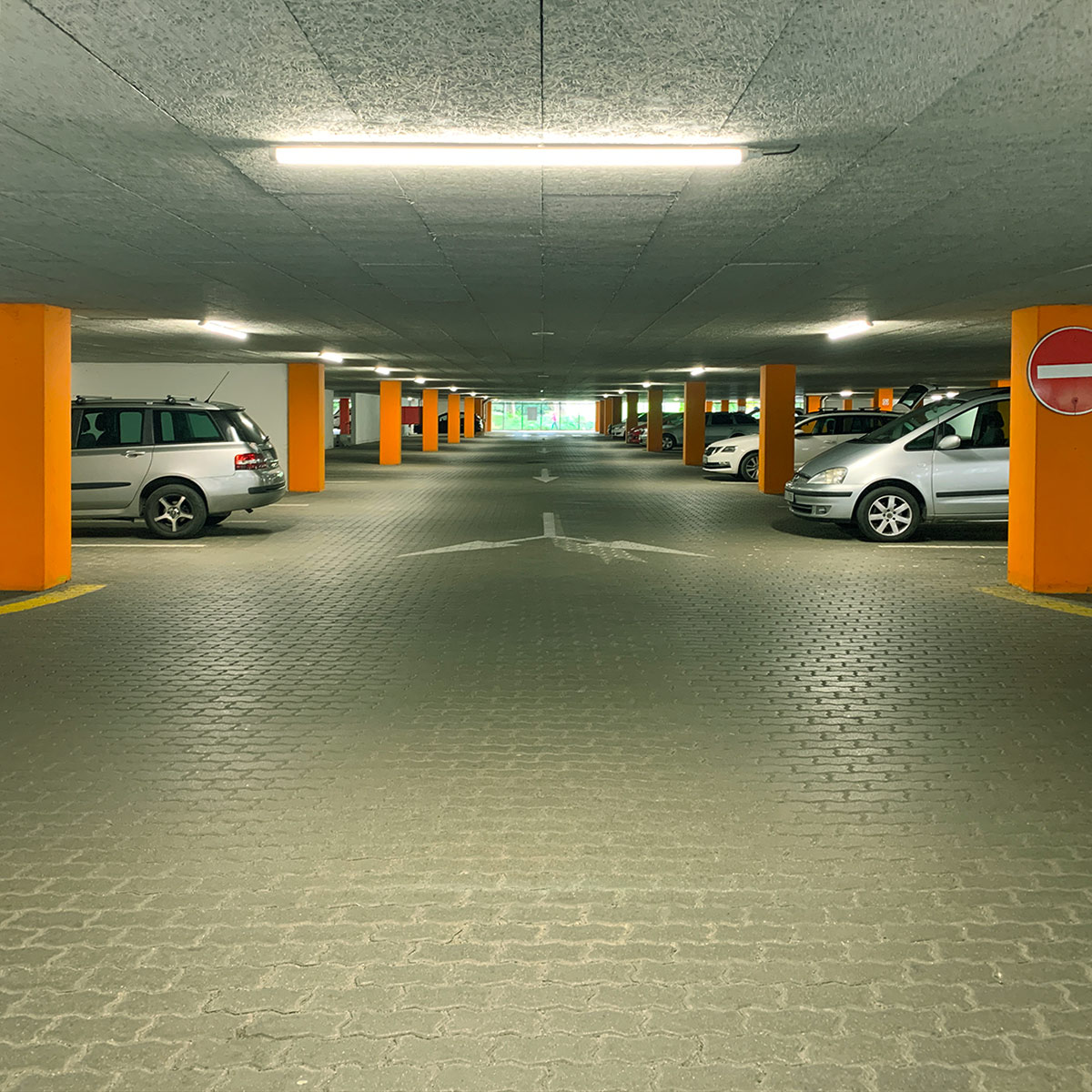 MR.PARKIT - Parking Brno Centrum Vídeňská foto 2