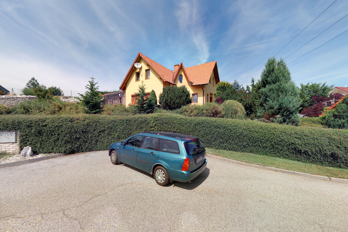 Libuše Mrázková, Soukromá zubní laboratoř