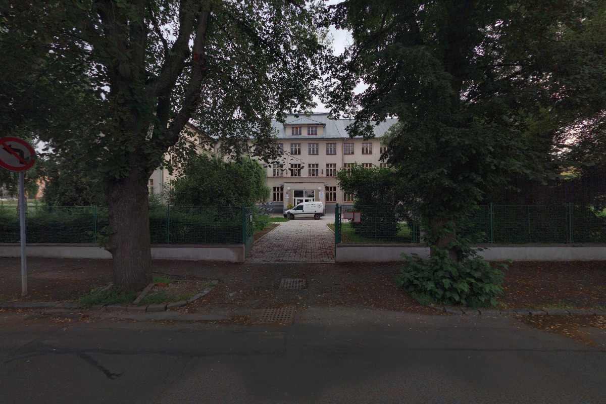 Základní škola Ostrov, příspěvková organizace