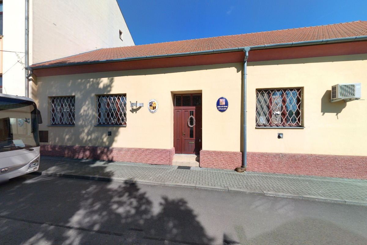 Obecní knihovna Oplocany