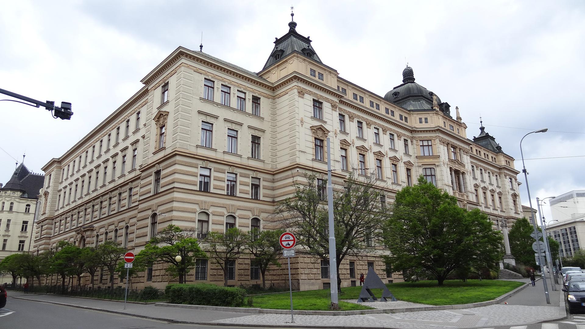 Krajský soud v Brně foto 3