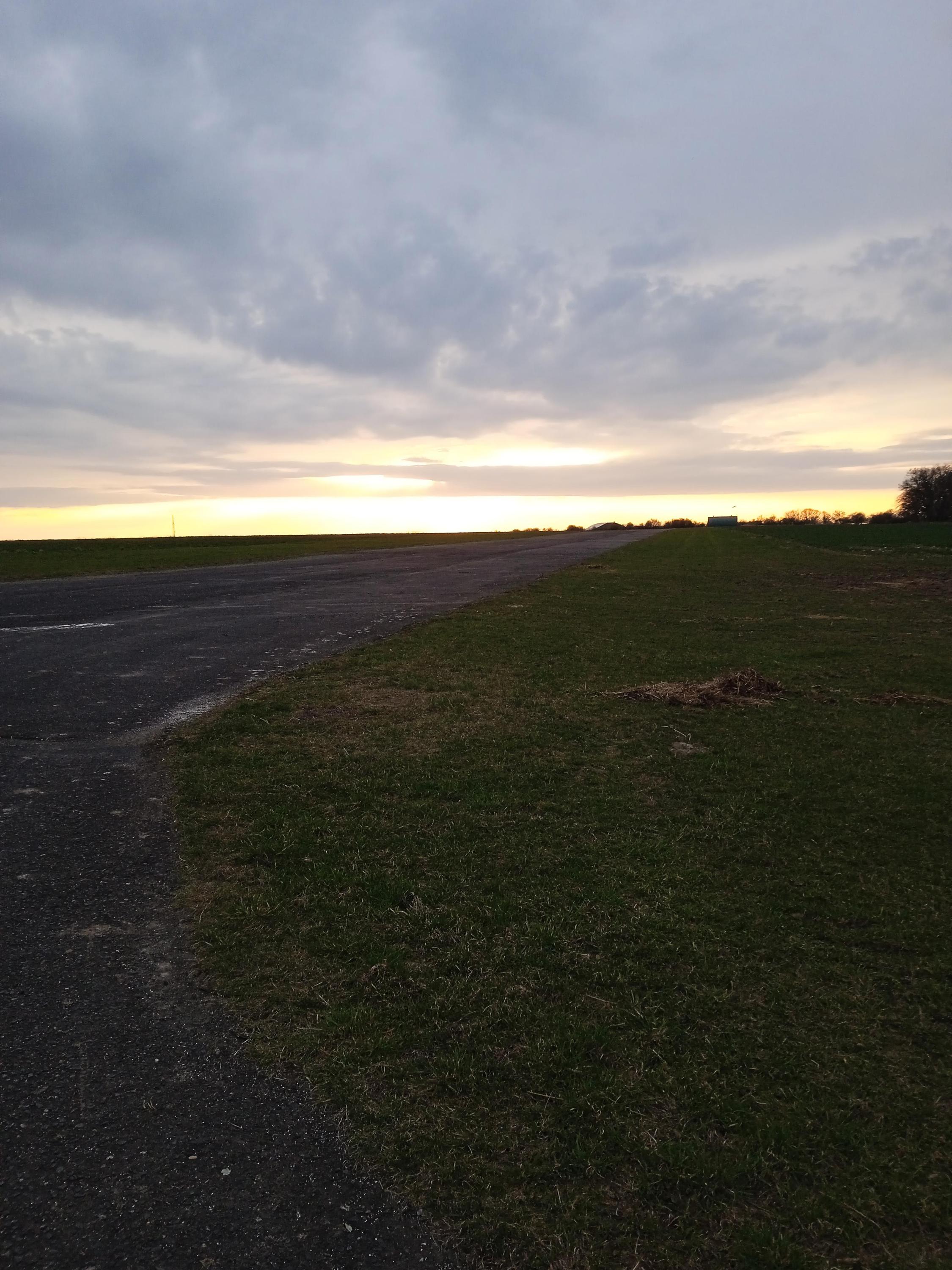 Letiště Střemy foto 2