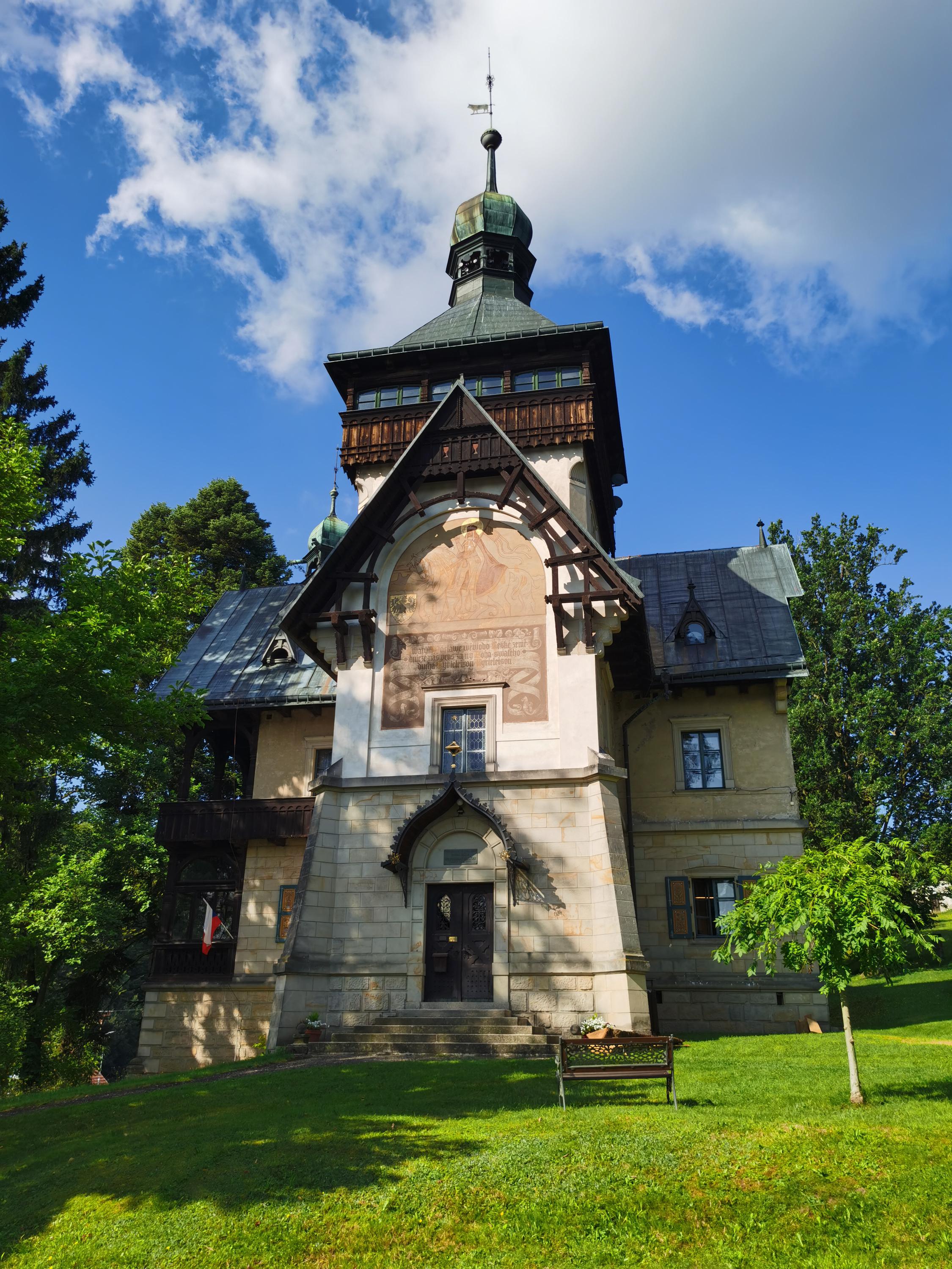 Hrubá Skála - obecní úřad foto 5