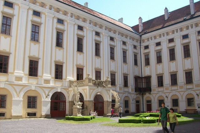 Arcibiskupský zámek a zahrady Kroměříž foto 4