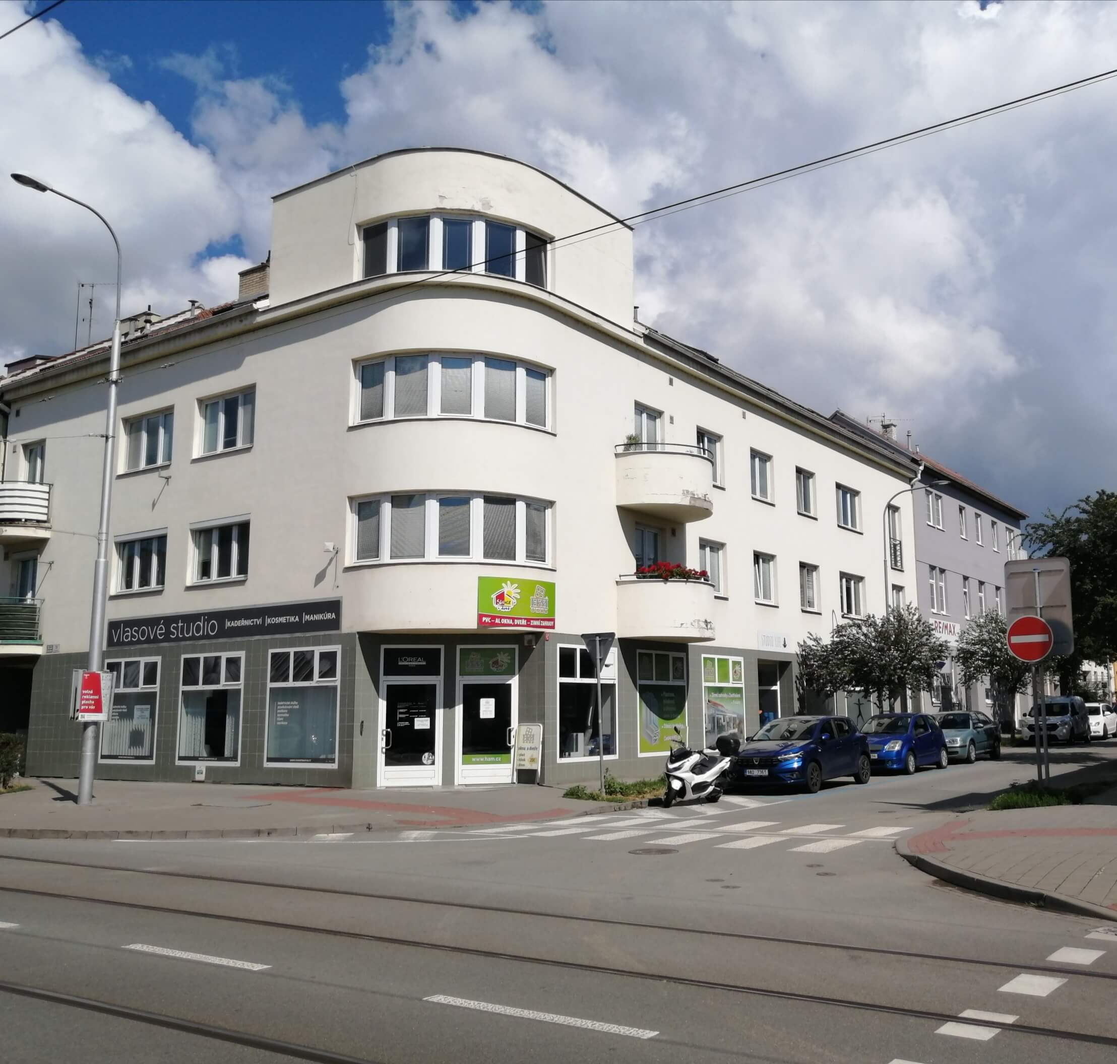 H & M, spol. s r.o. foto 2