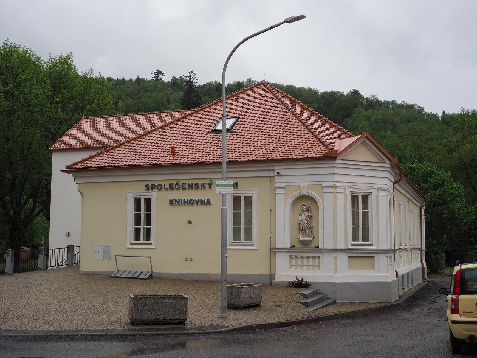 Místní knihovna Vranov nad Dyjí foto 3